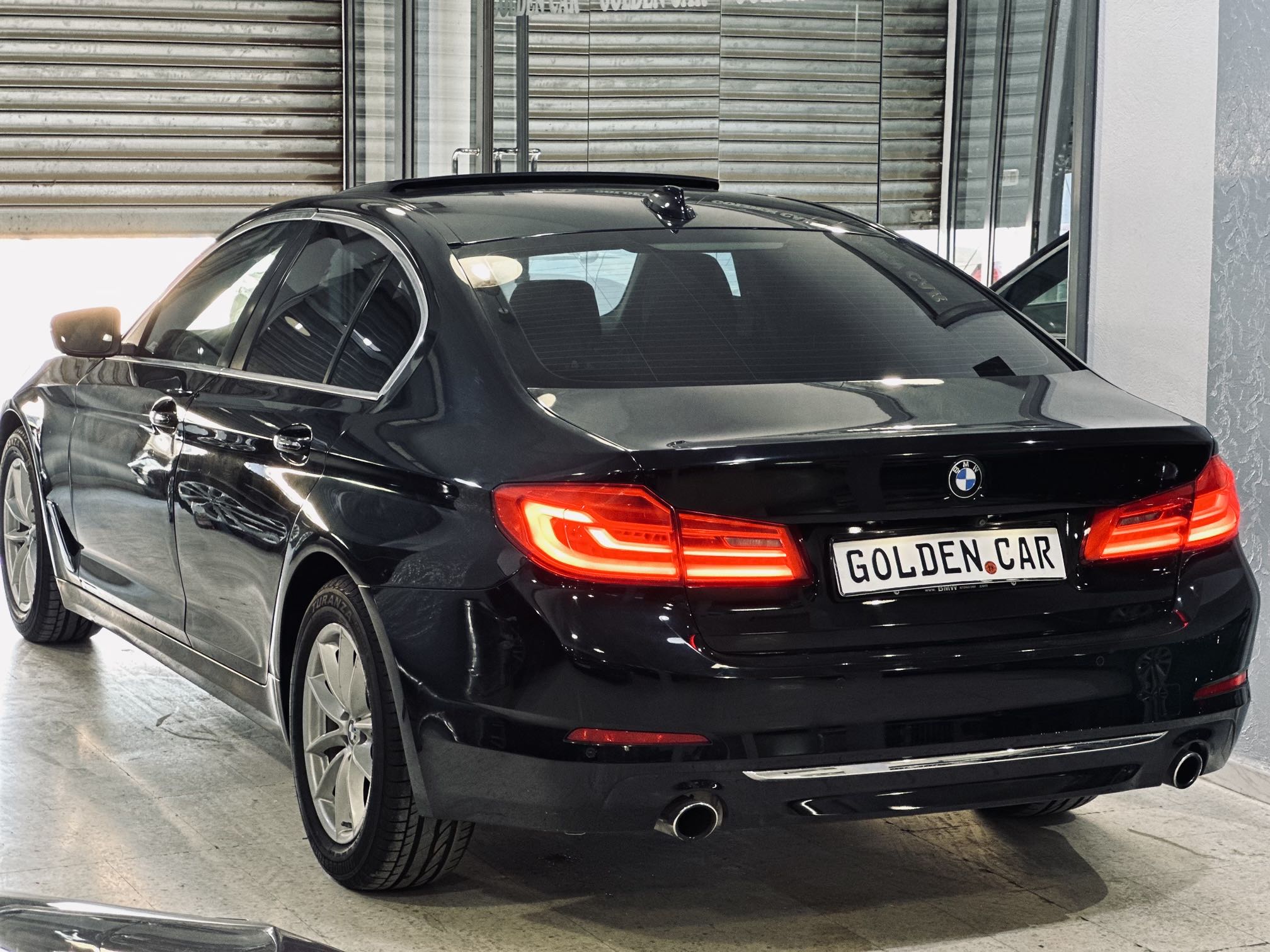  Bmw 520i luxury à Kairouan - Photo 3
