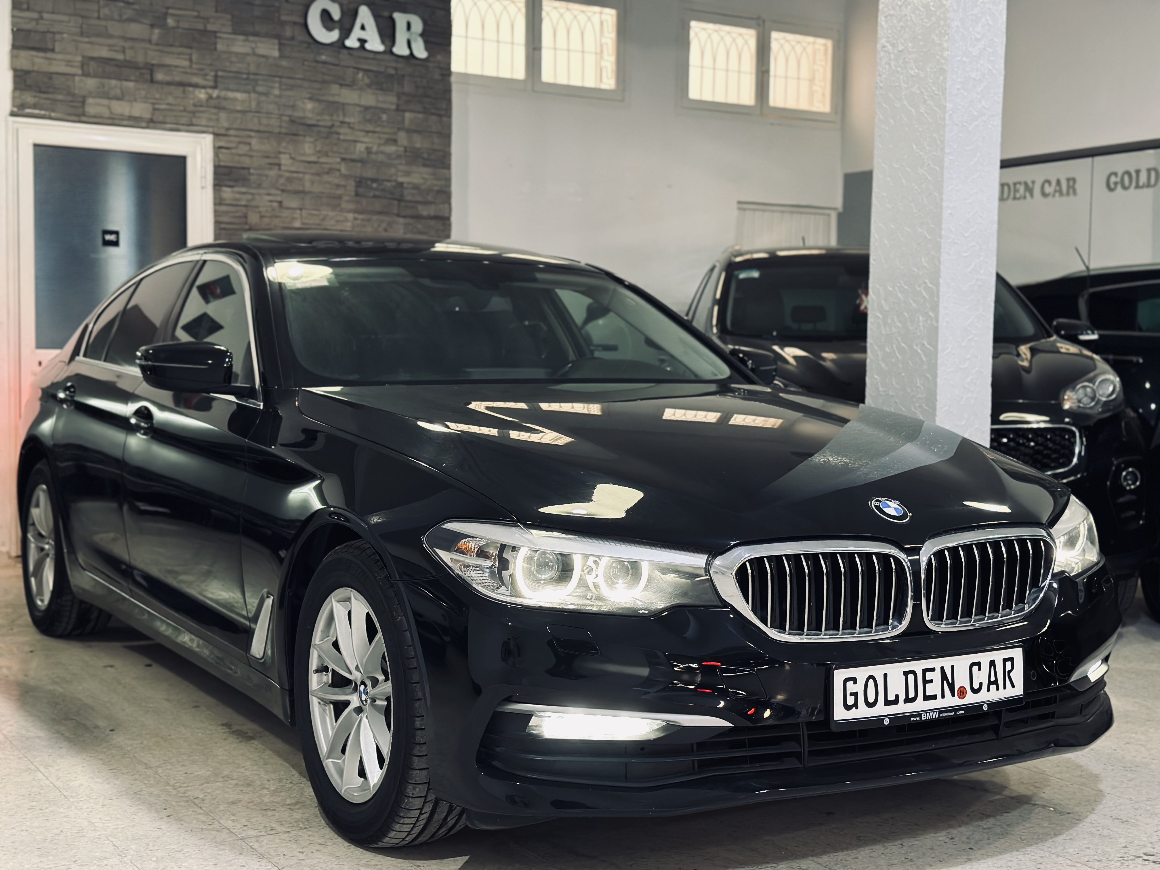  Bmw 520i luxury à Kairouan - Photo 2