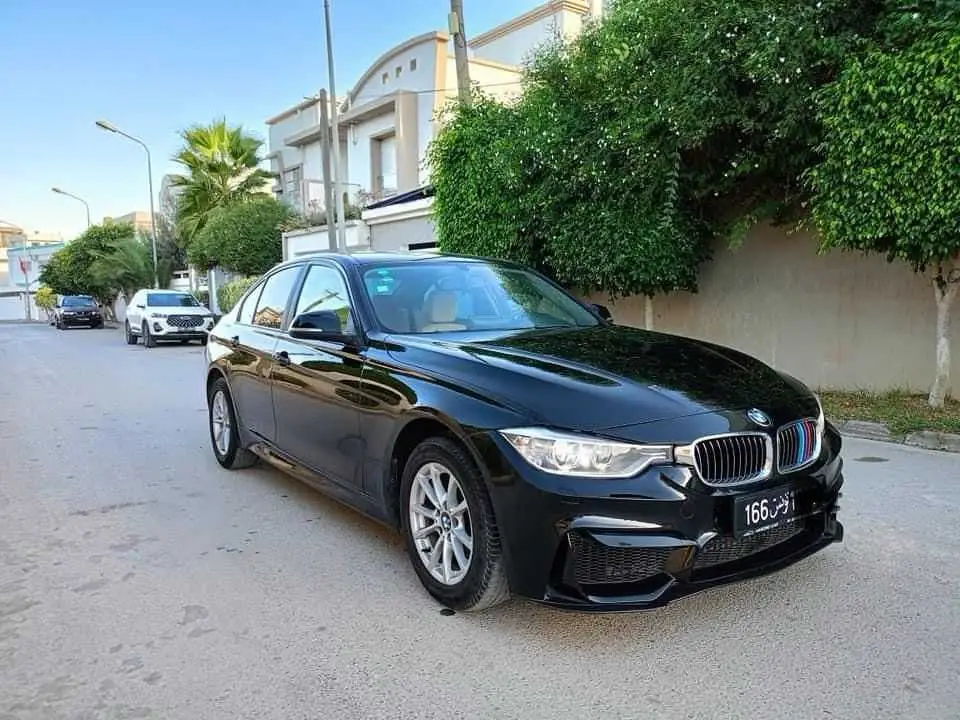  À vendre ou échange BMW Serie 3 316i kit M tel 52202057 à Ariana - Photo 3