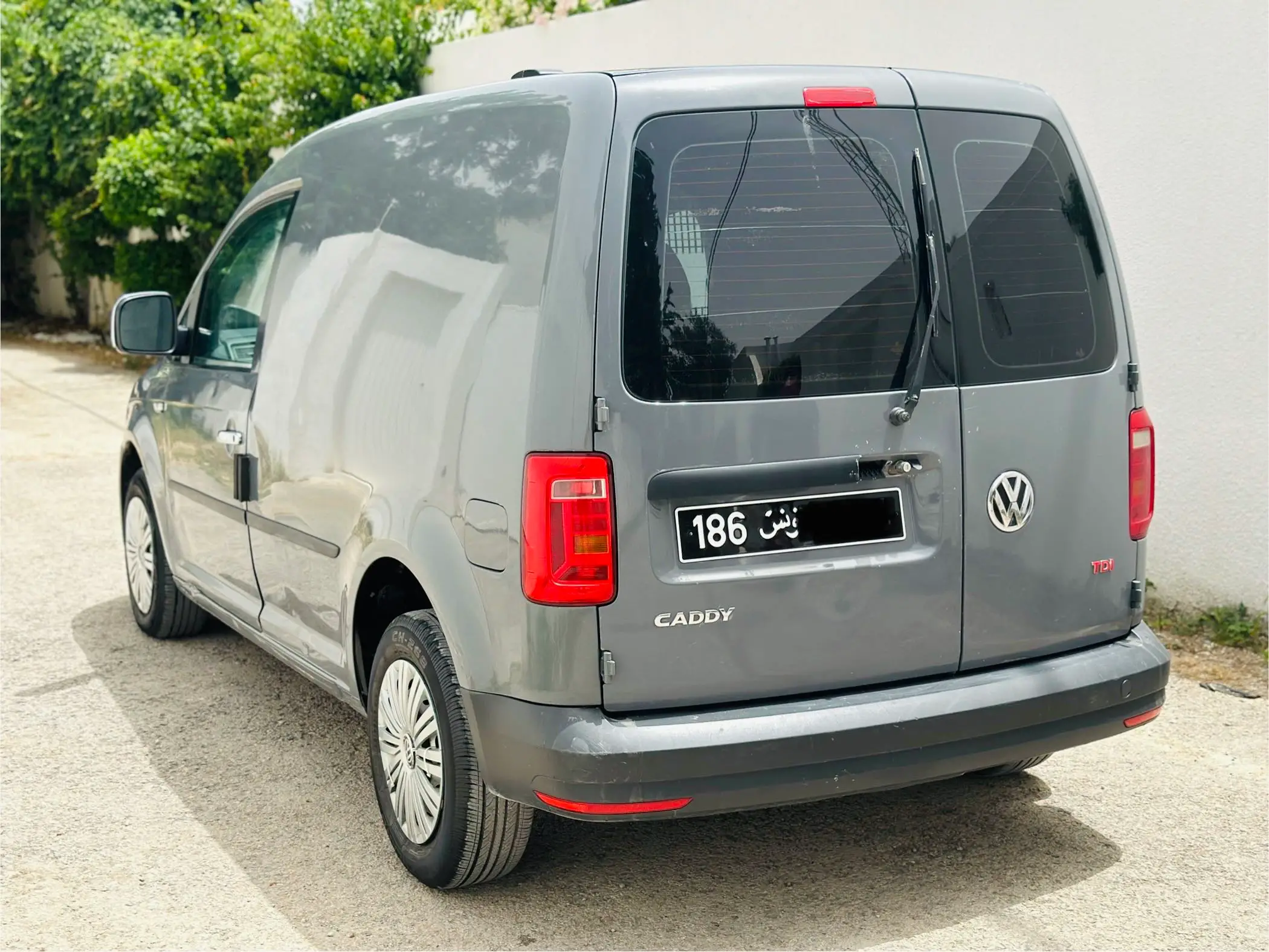 volkswagen Caddy 1.6 à Ariana - Photo 3