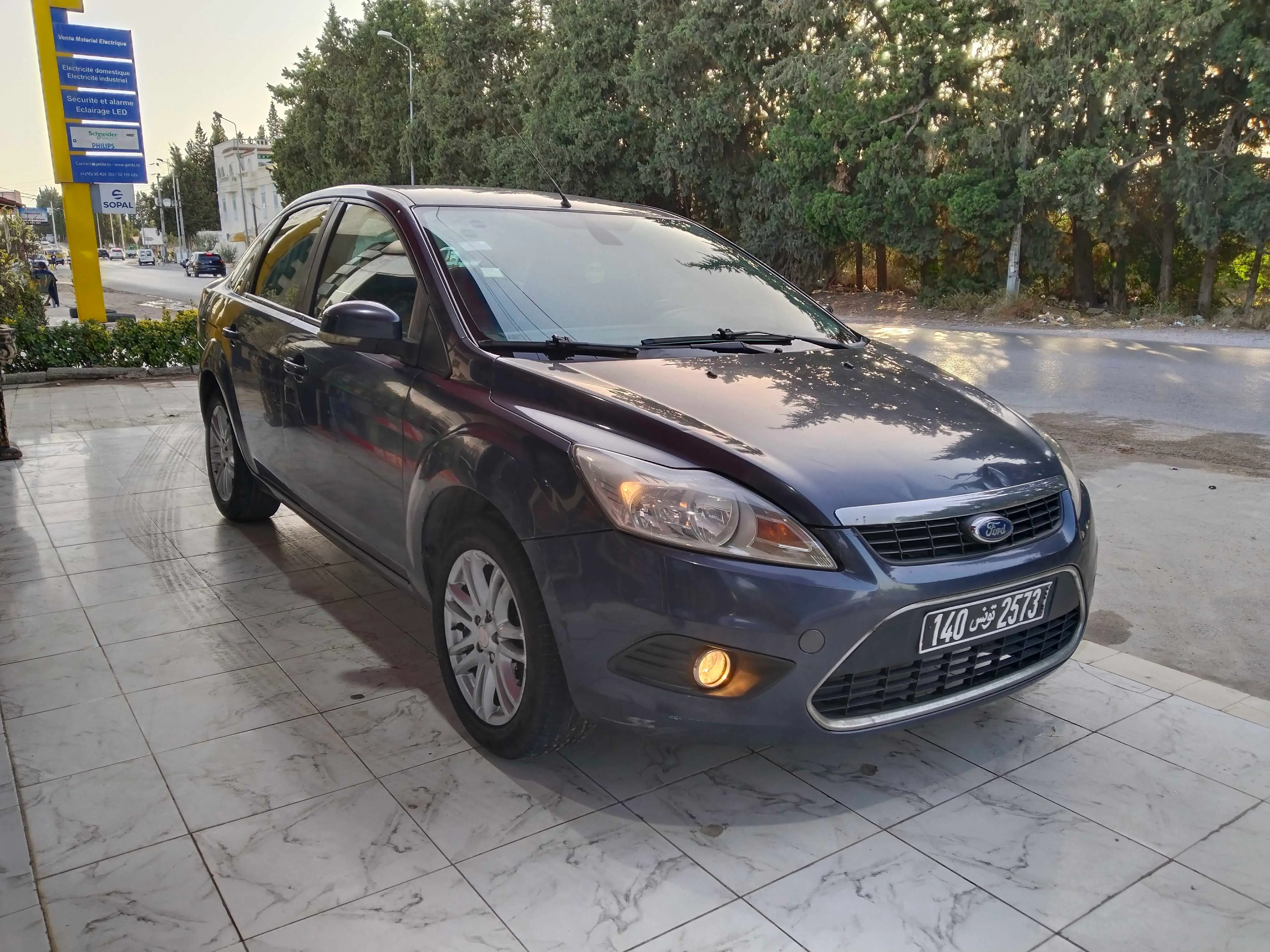  Ford focus Ghia Phase 2 à Ben Arous - Photo 3