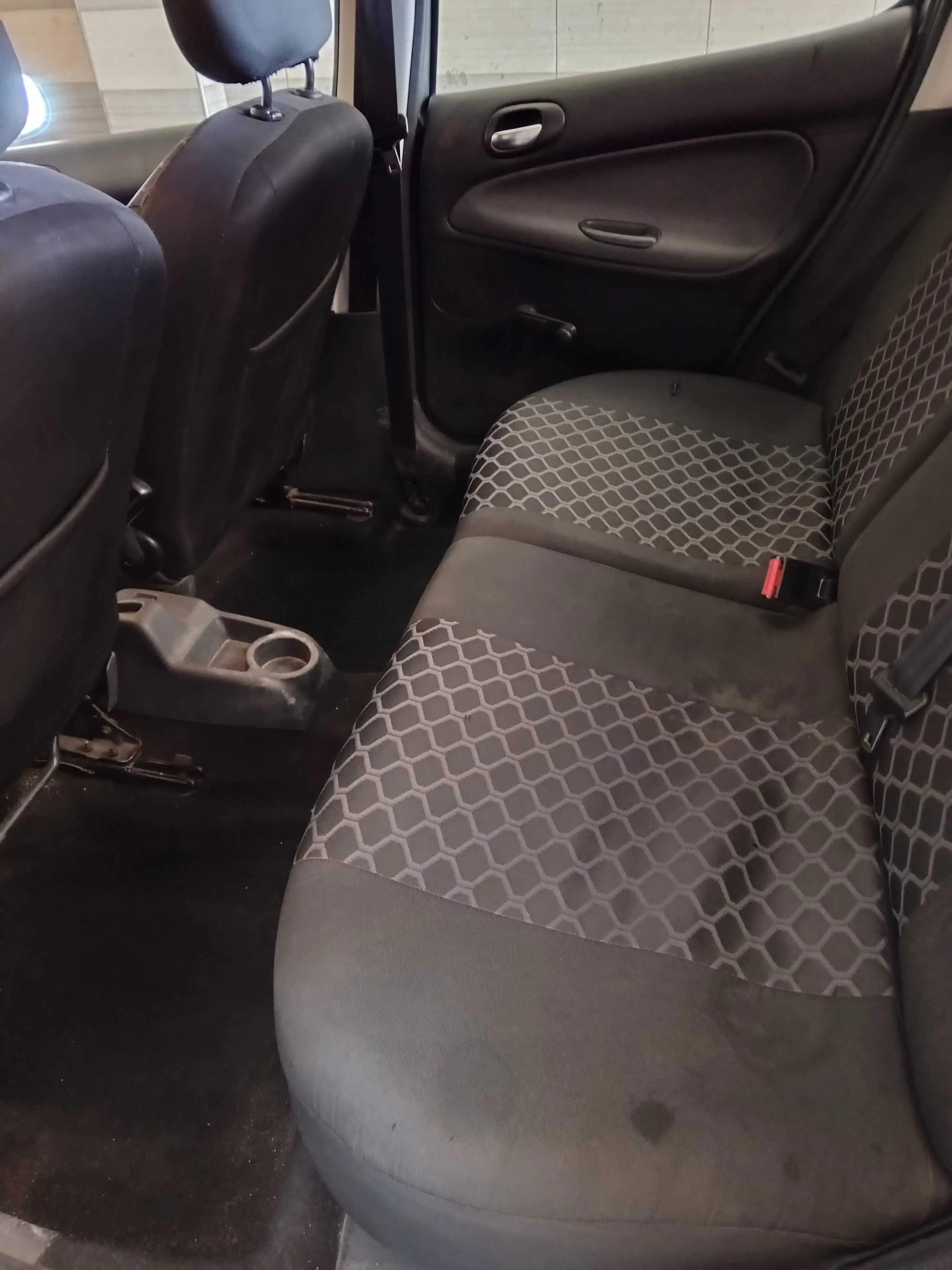  A Vendre 308 Peugeot fin 2008 tt options importée de France Montage européen 