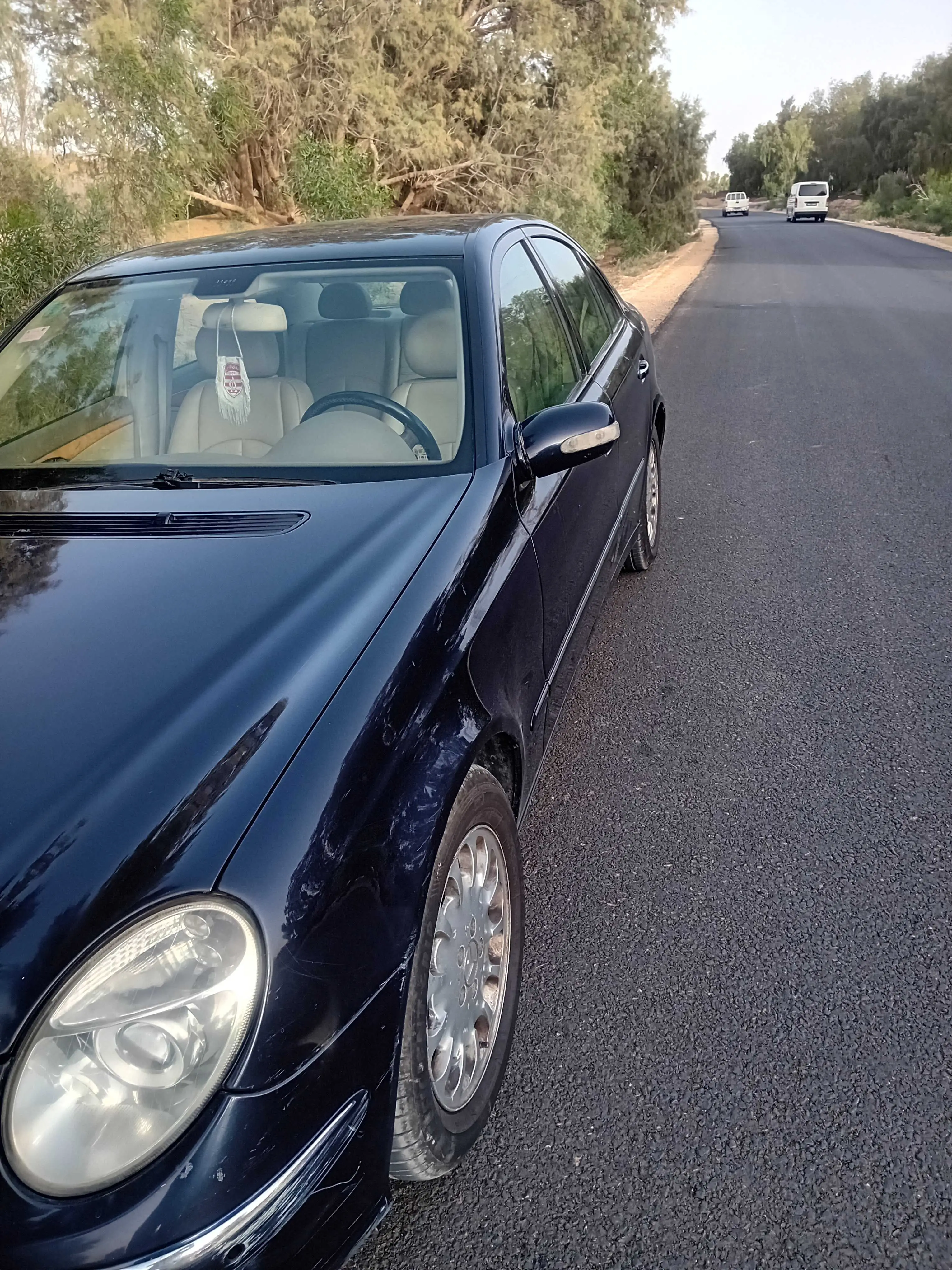  Mercedes E220 à gabes - Photo 2