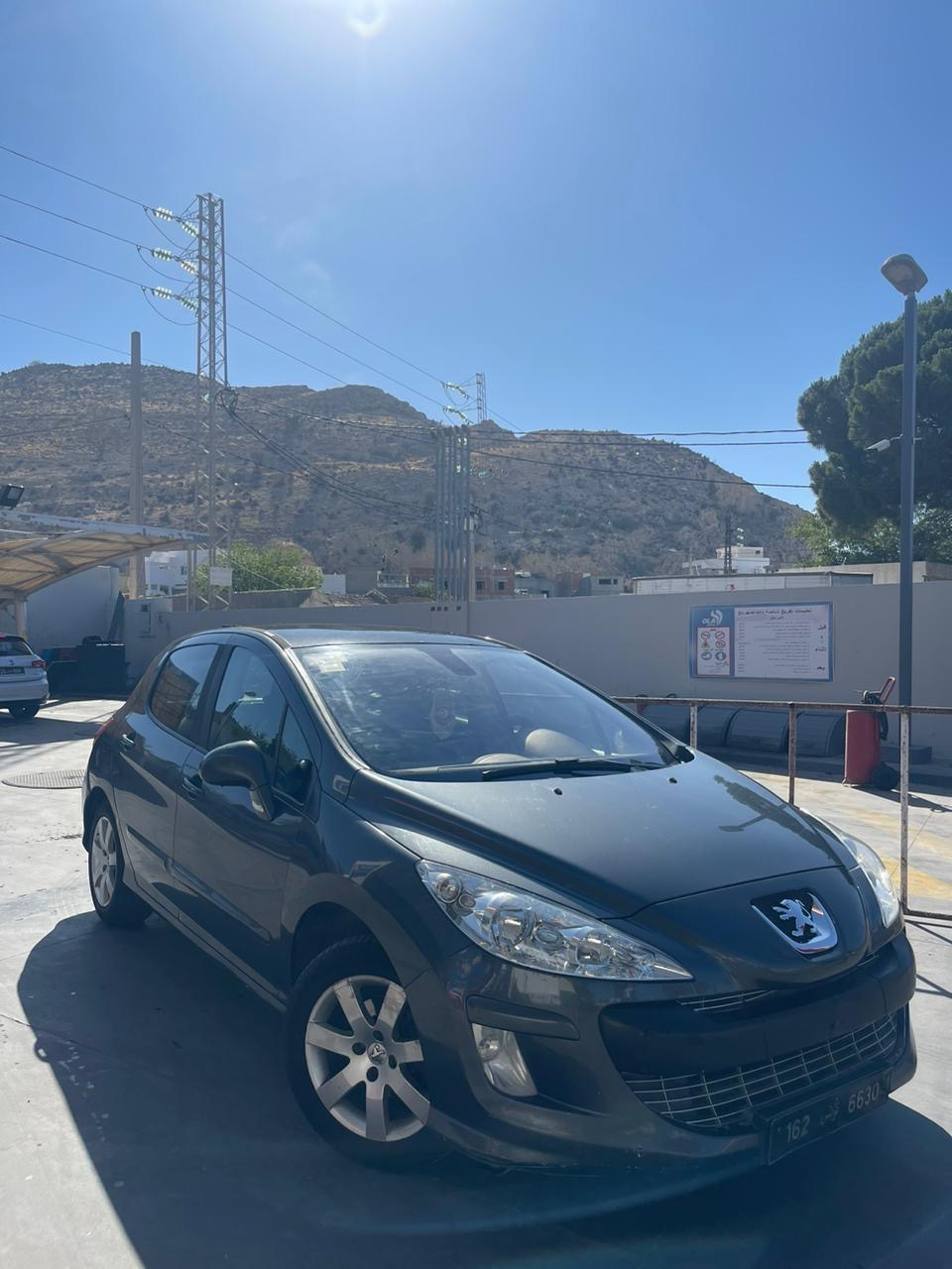  Camion Isuzu El Atrous à vendre 