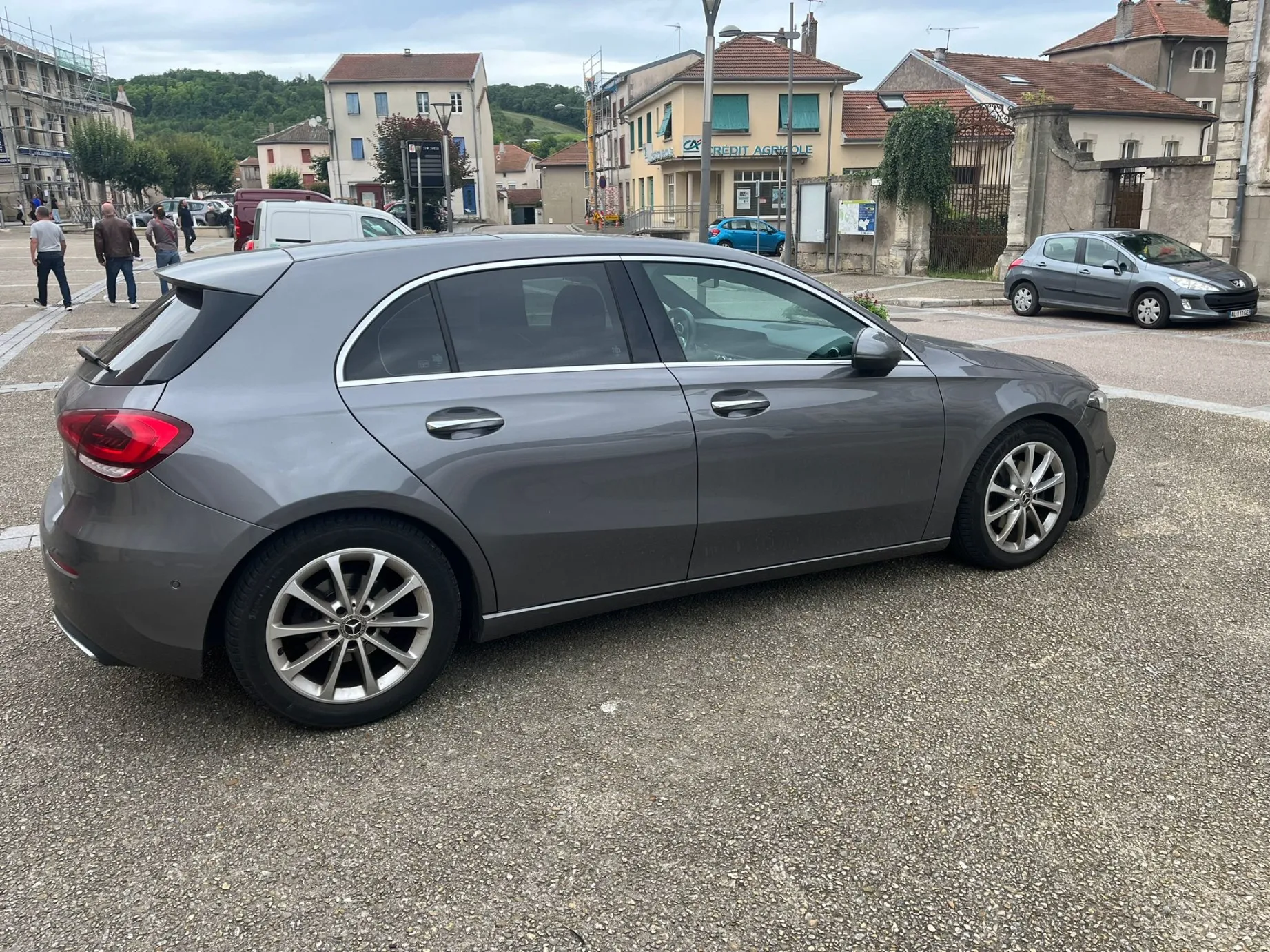  Mercedes Classe A 180d Progressive Line DCT à Nabeul - Photo 2