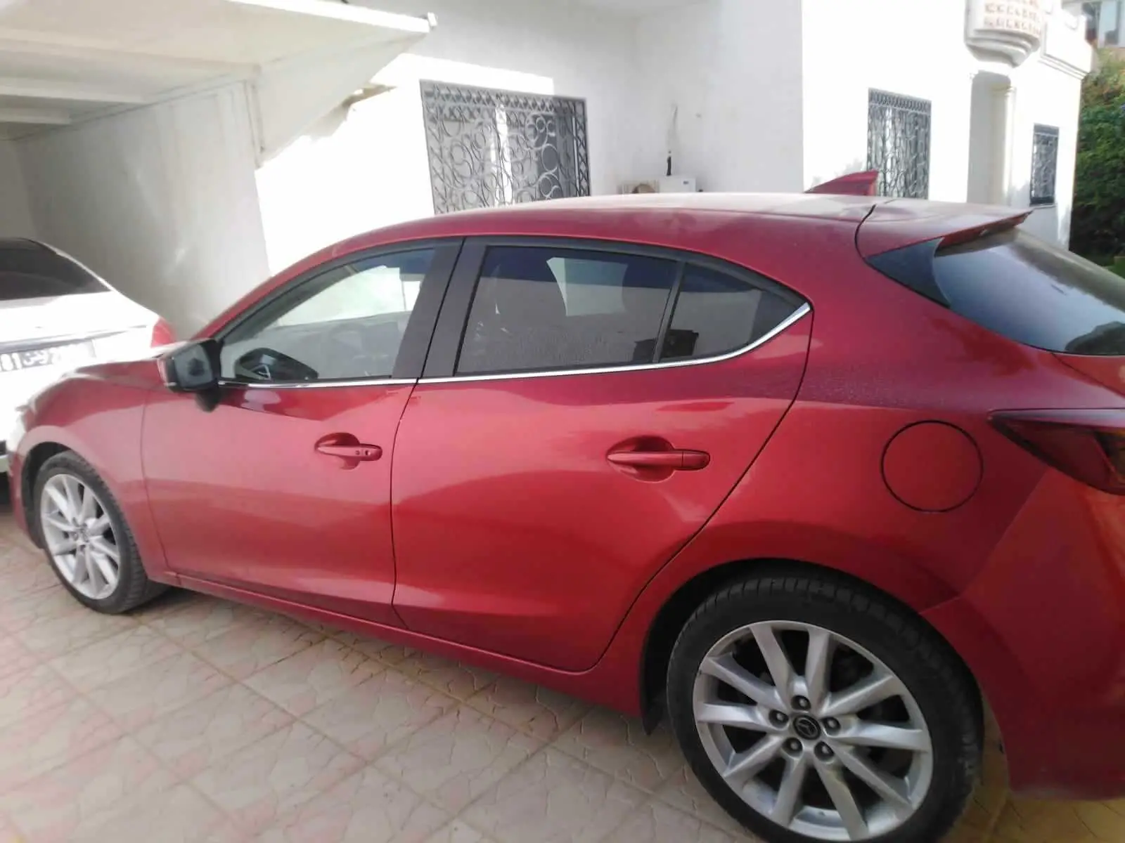  Mazda3 Skyactiv 6chv essence Nov 2018, 1ère main, seulement 30m km au compteur ! à Ben Arous - Photo 2
