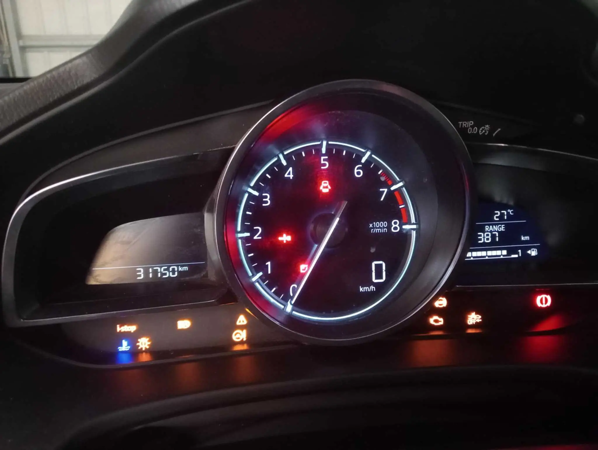  Mazda3 Skyactiv 6chv essence Nov 2018, 1ère main, seulement 30m km au compteur ! à Ben Arous - Photo 3