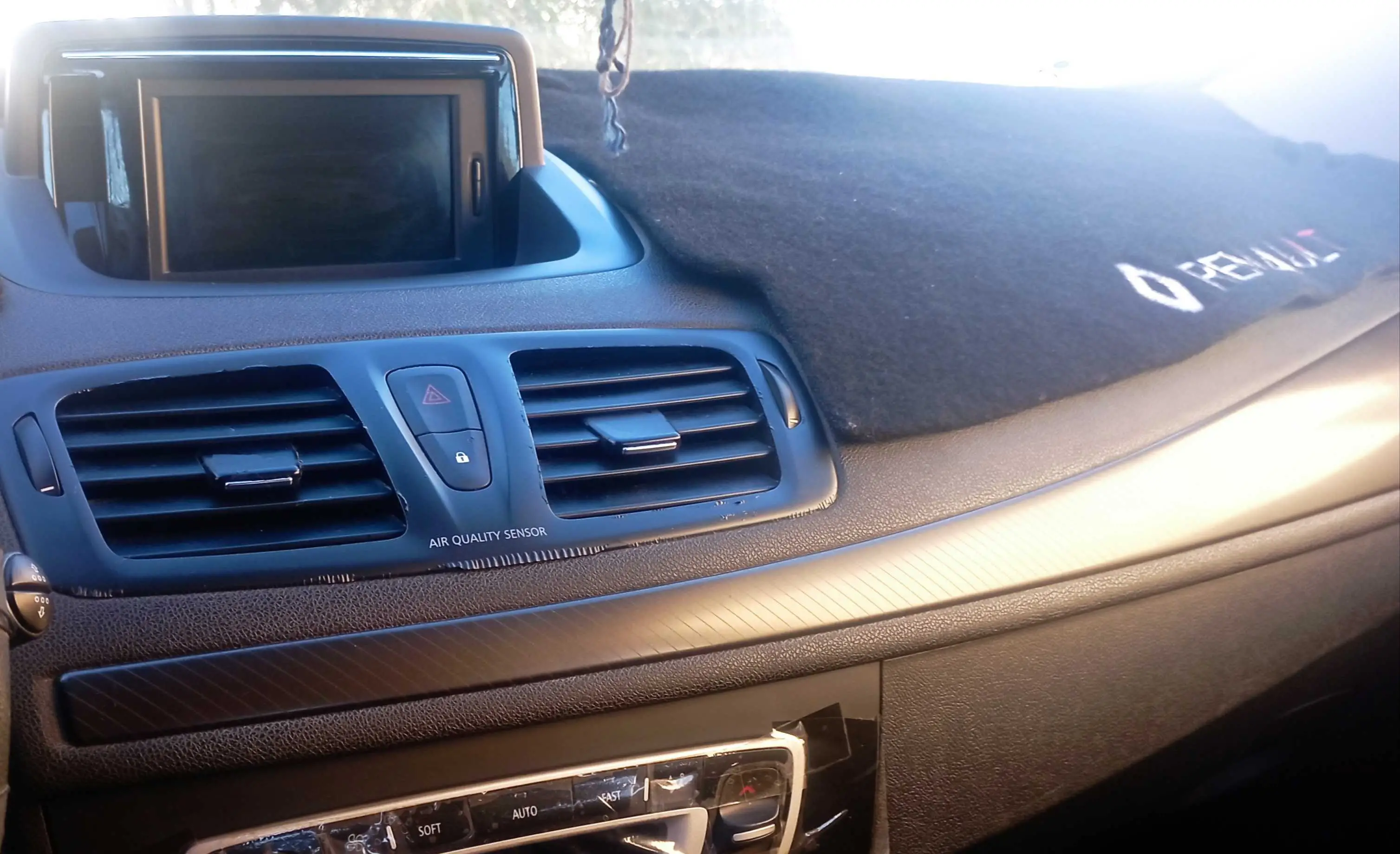  megane 3 tomtom 1.5dci à Sidi Bouzid - Photo 3