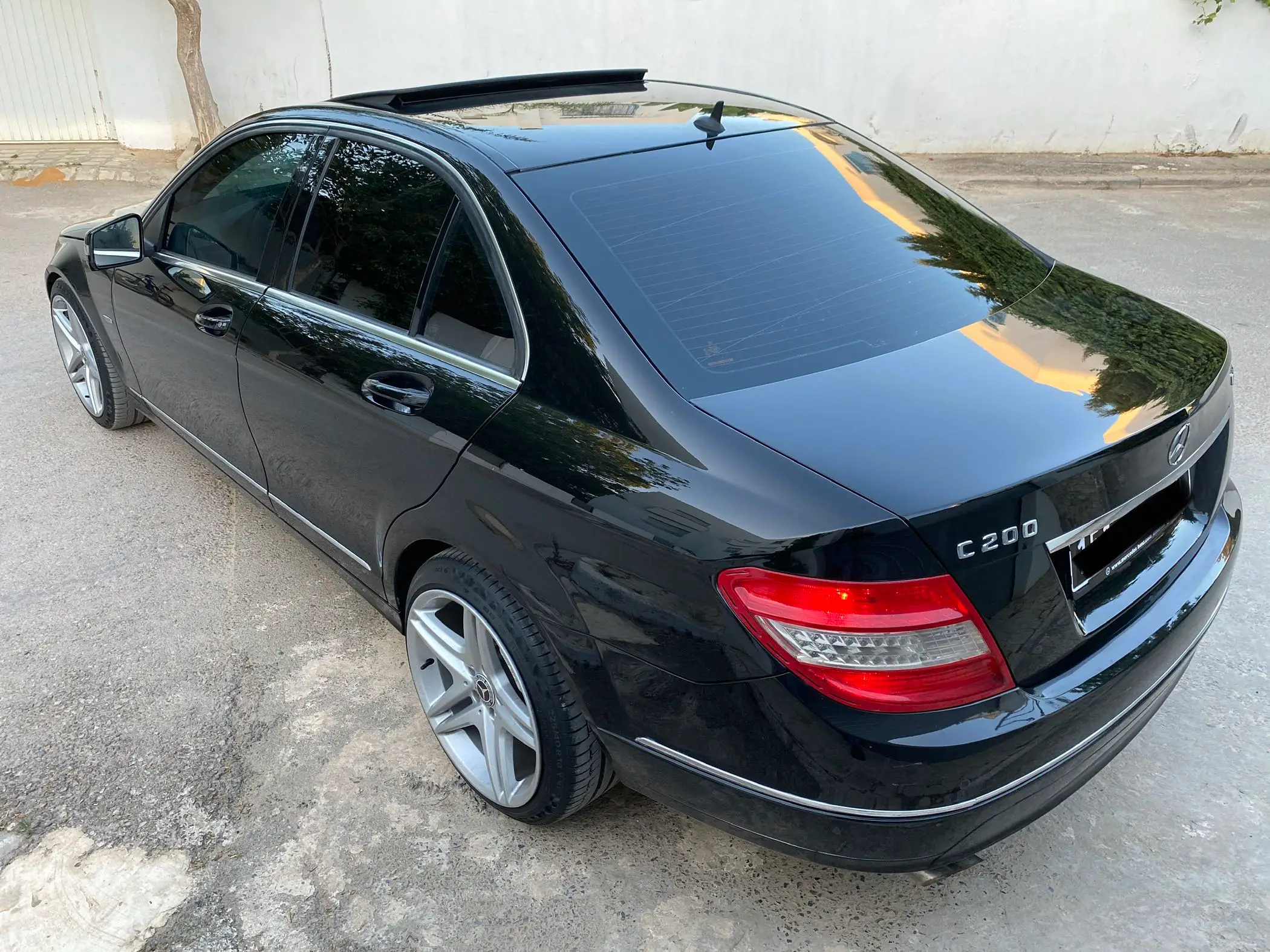  MERCEDES-BENZ C200 CDI à Ariana - Photo 2