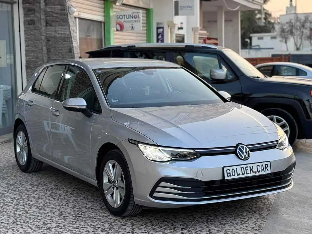  Golf 8 life eTSI Boite automatique à Kairouan - Photo 2
