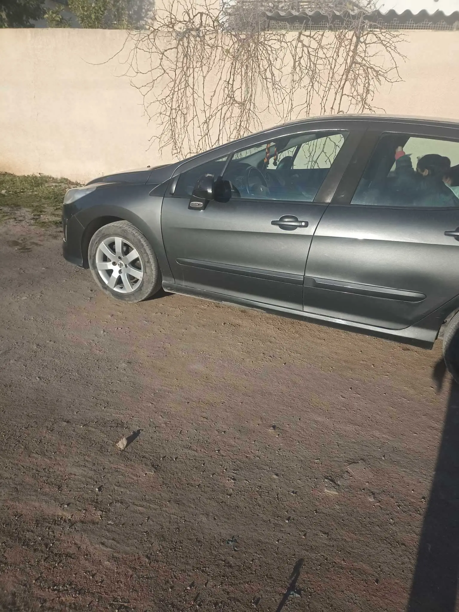  Peugeot 308 avendre toutes options à Manouba - Photo 3