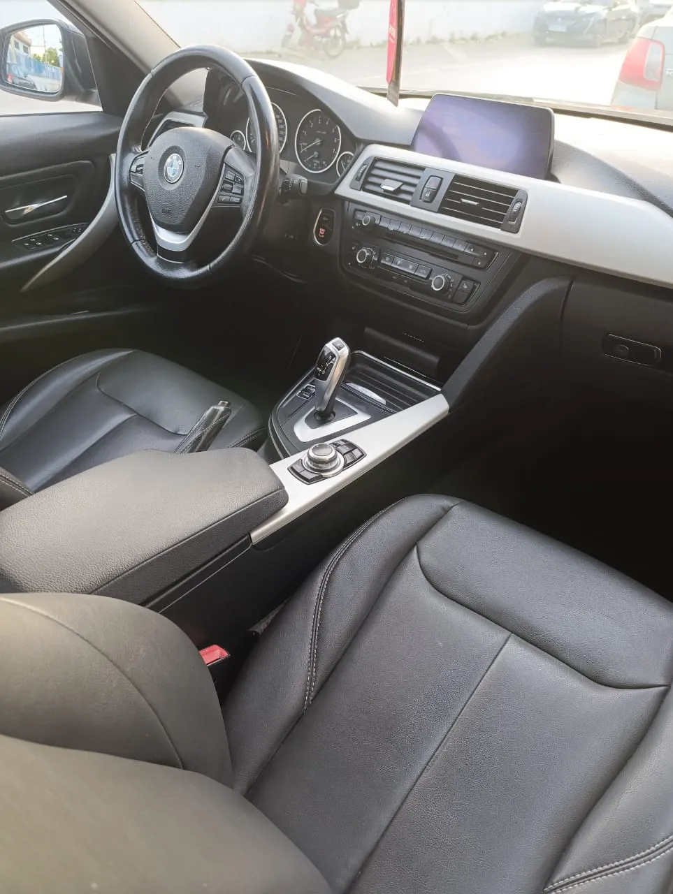  A vendre BMW 21607006 à Tunis - Photo 2