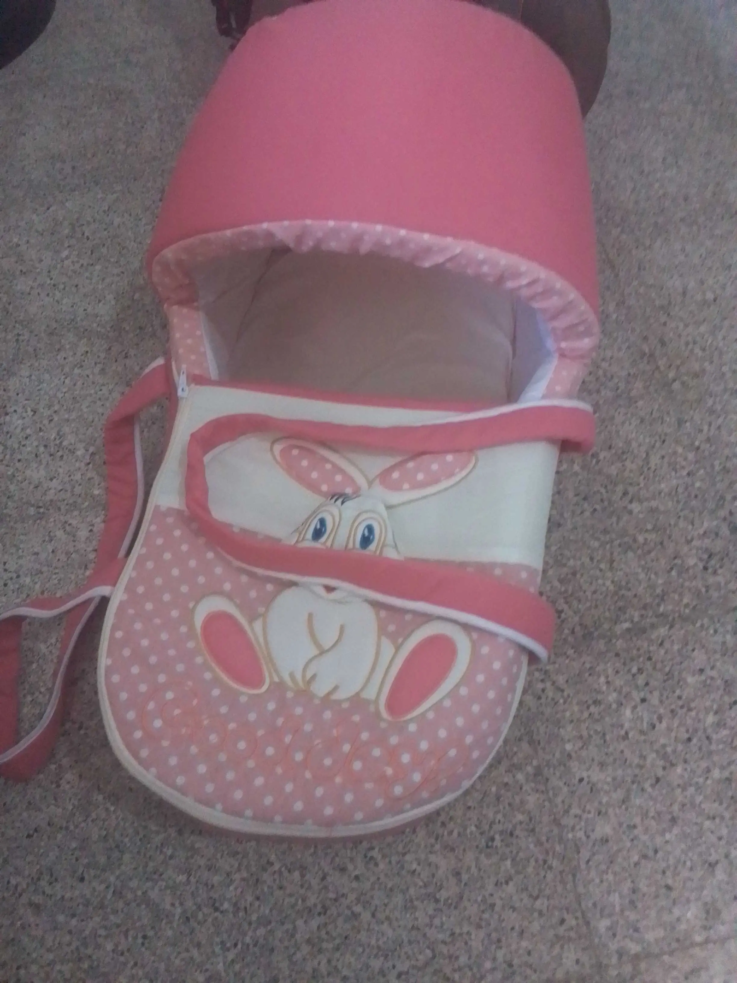 Landreau bébé avec un sac bébé fille à Zaghouan - Photo 2