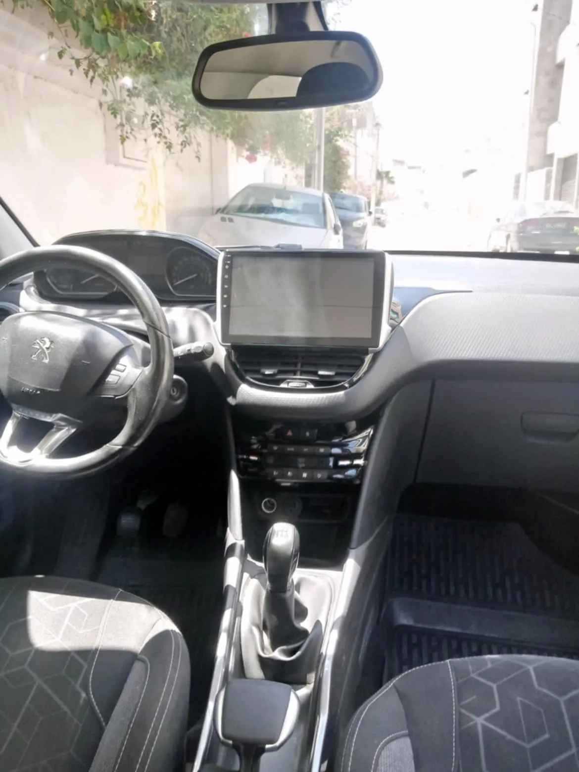  Voiture en Excellent État - Prête à Rouler à Tunis - Photo 3