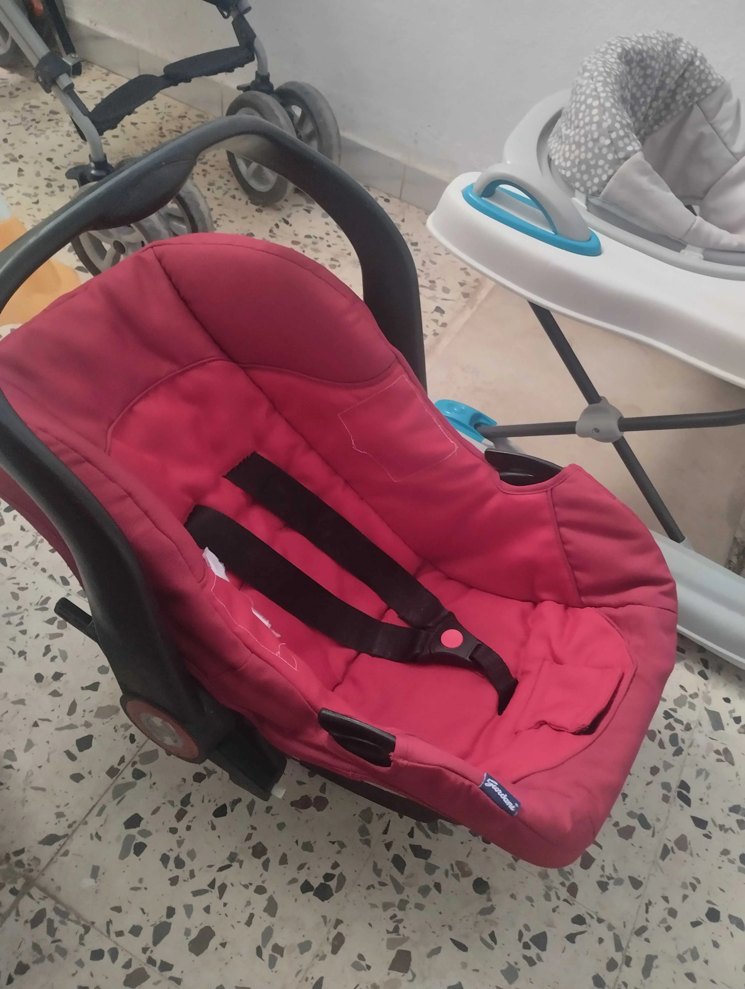 Poussette chicco+chaise haute brevi +maxicosi+ macheya à Sfax - Photo 2