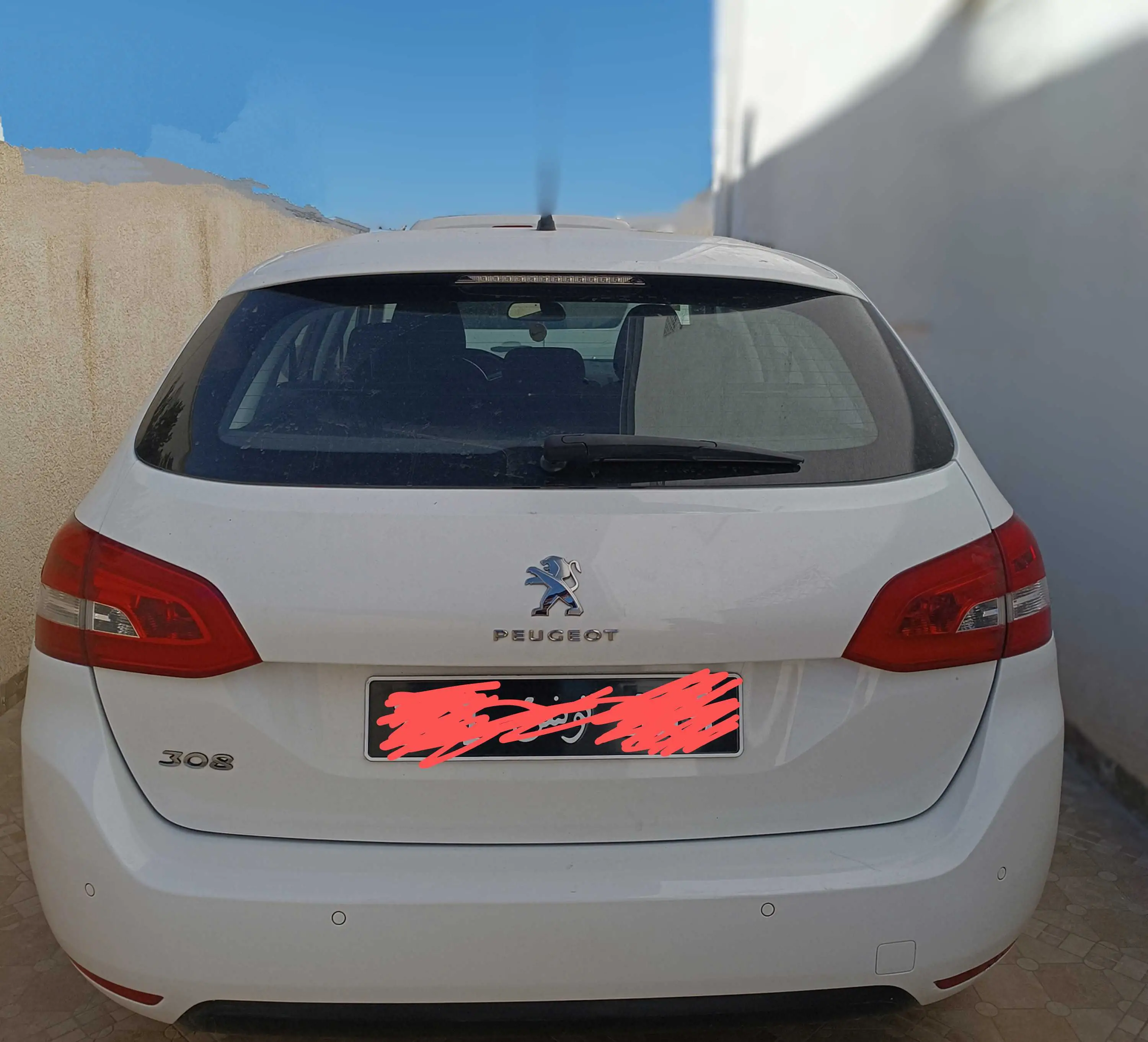  Voiture Peugeot 308 diesel à Ben Arous - Photo 2
