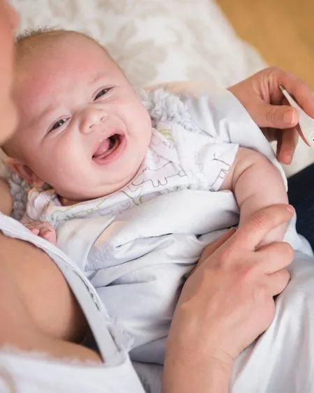  رعاية اطفال garde bébés 