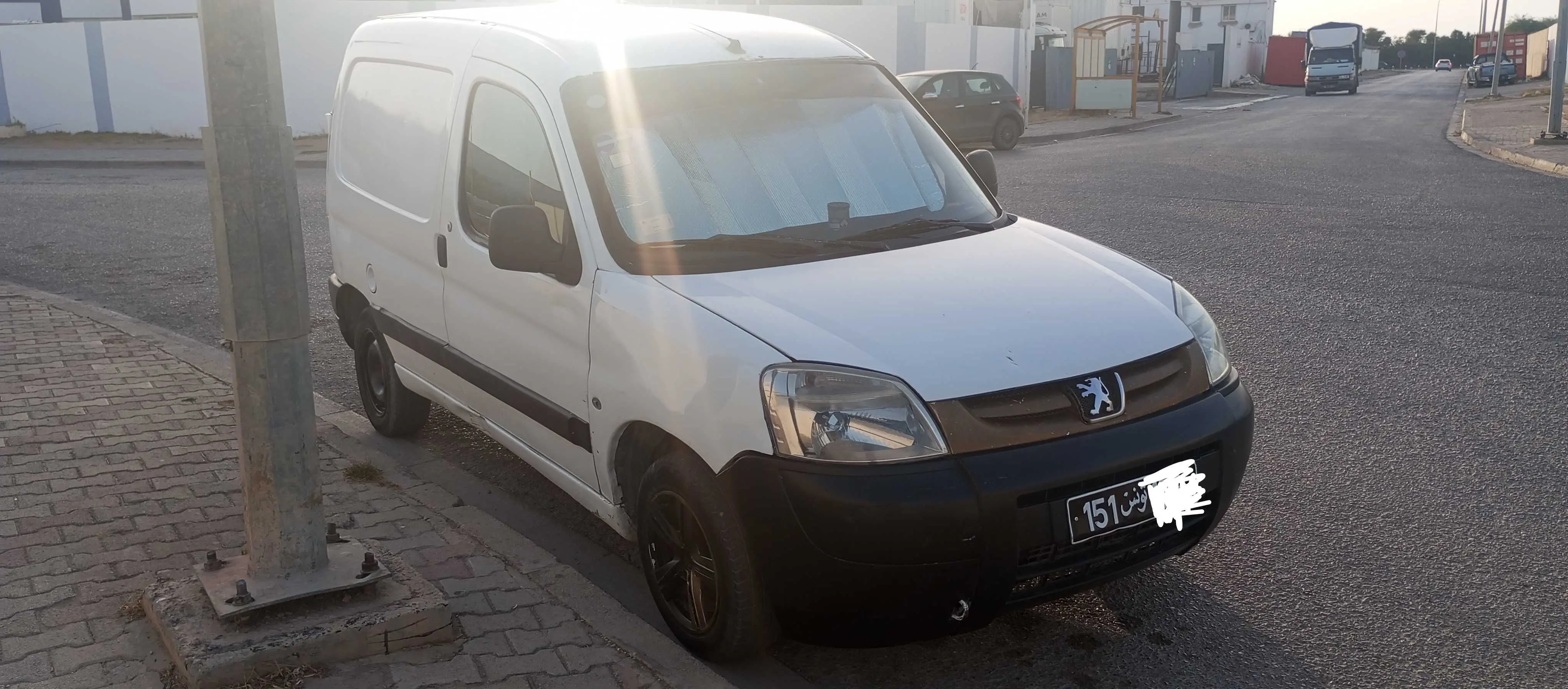  ????????????????peugeot partner???????????????? année 2007???? à Ben Arous - Photo 2