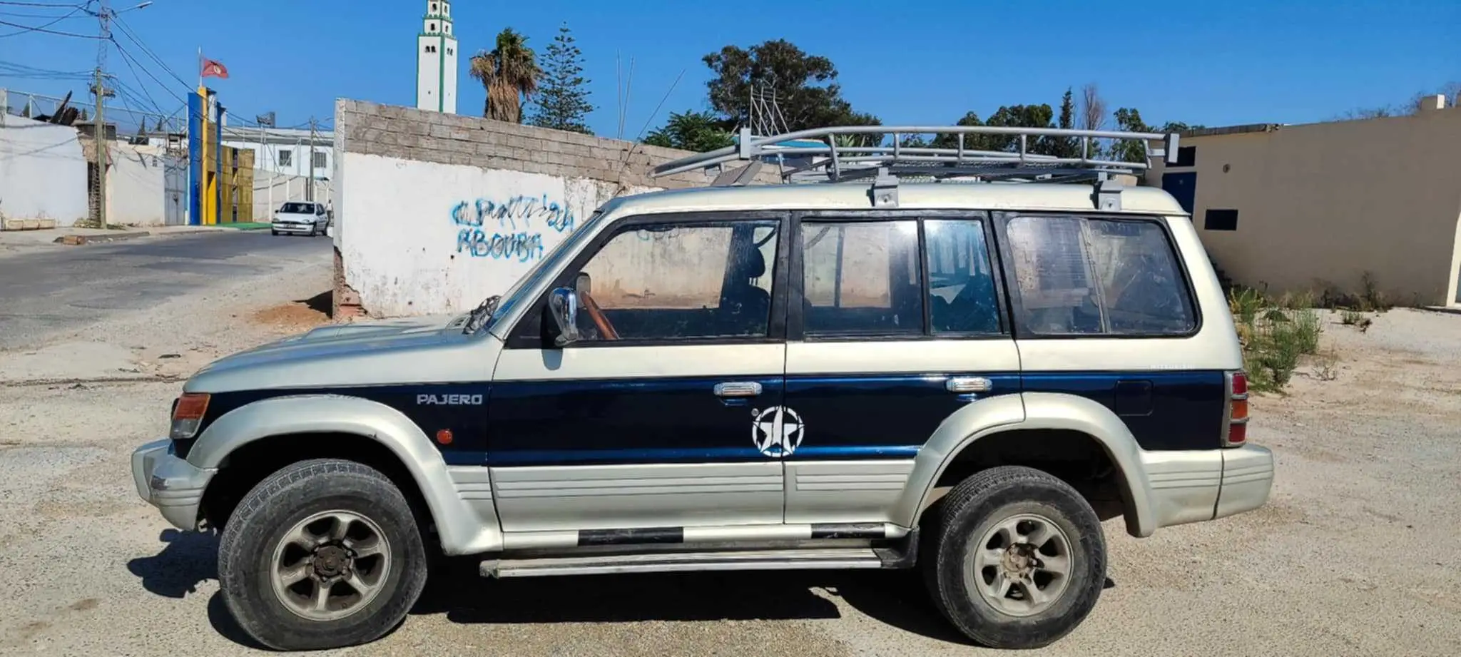  A vendre pajero 2. Moteu2.8 à Manouba - Photo 2