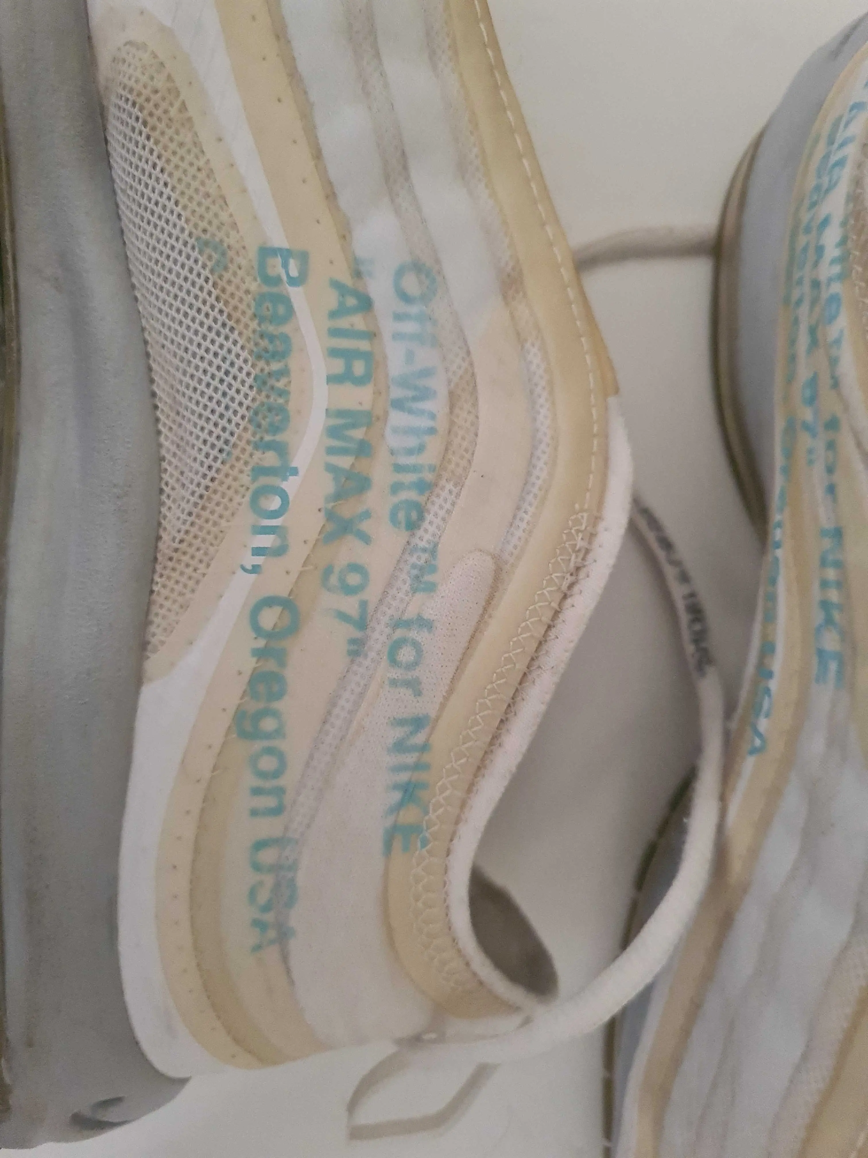  Nike off white à Ariana - Photo 3