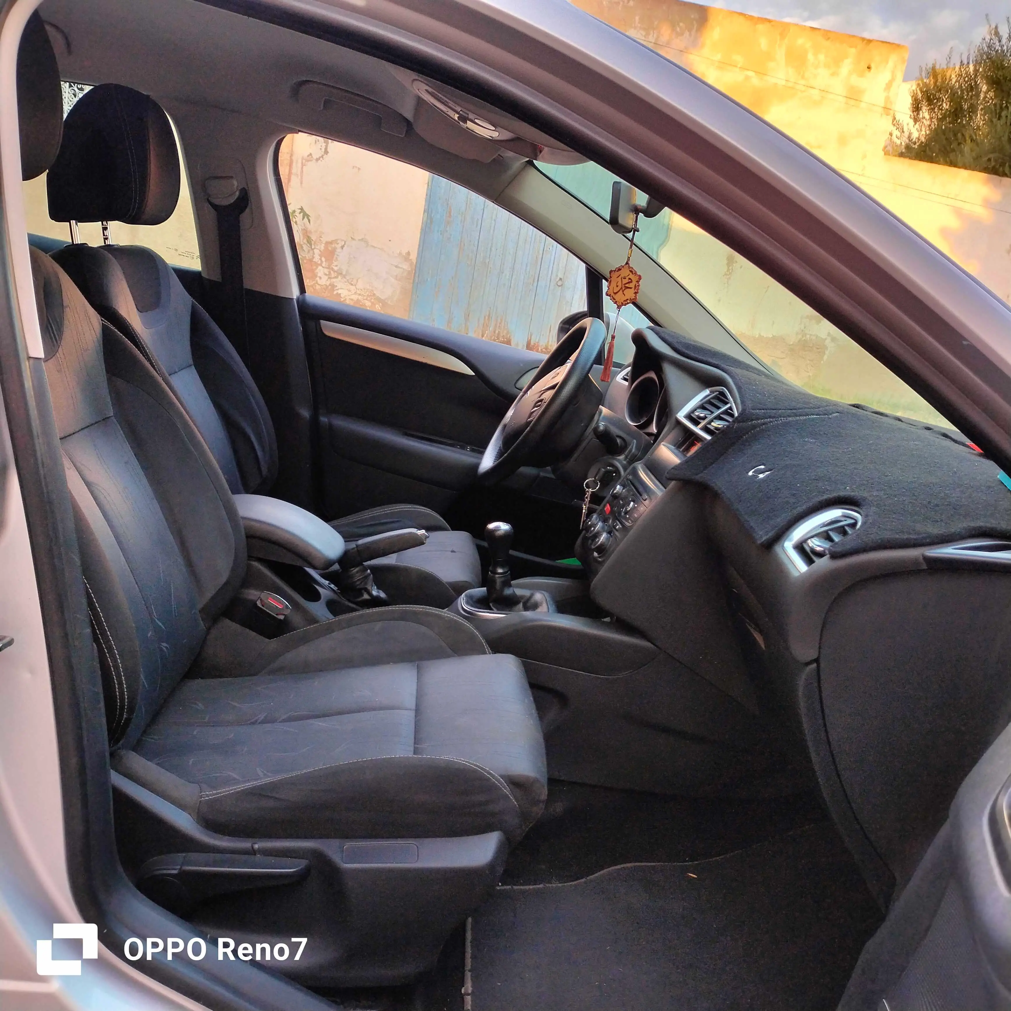  voiture c4 à Monastir - Photo 3