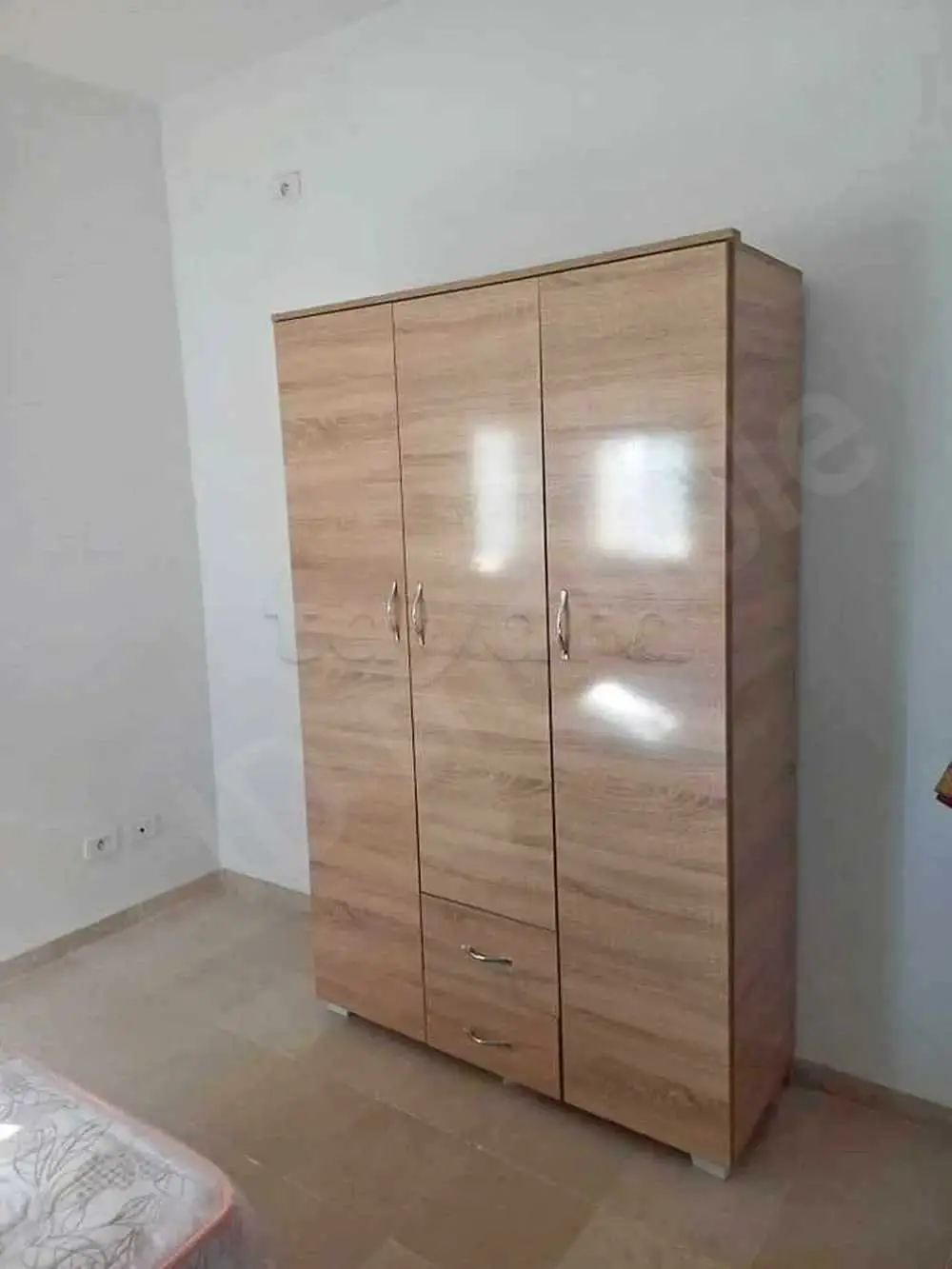  Garde robe 3 porte à Tunis - Photo 2