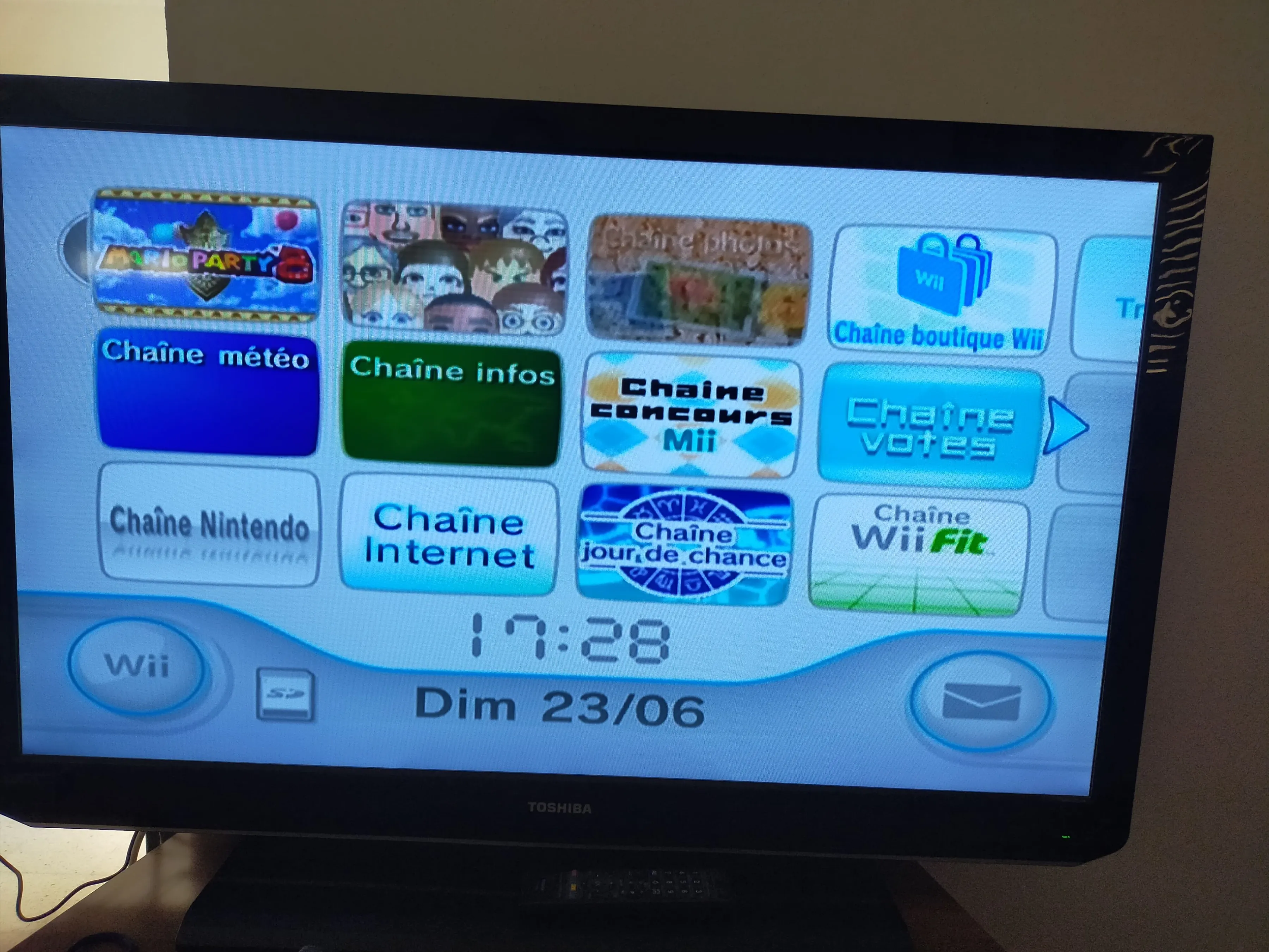  CONSOLE WII IMPORTEE COMME NEUVE à Ben Arous - Photo 2