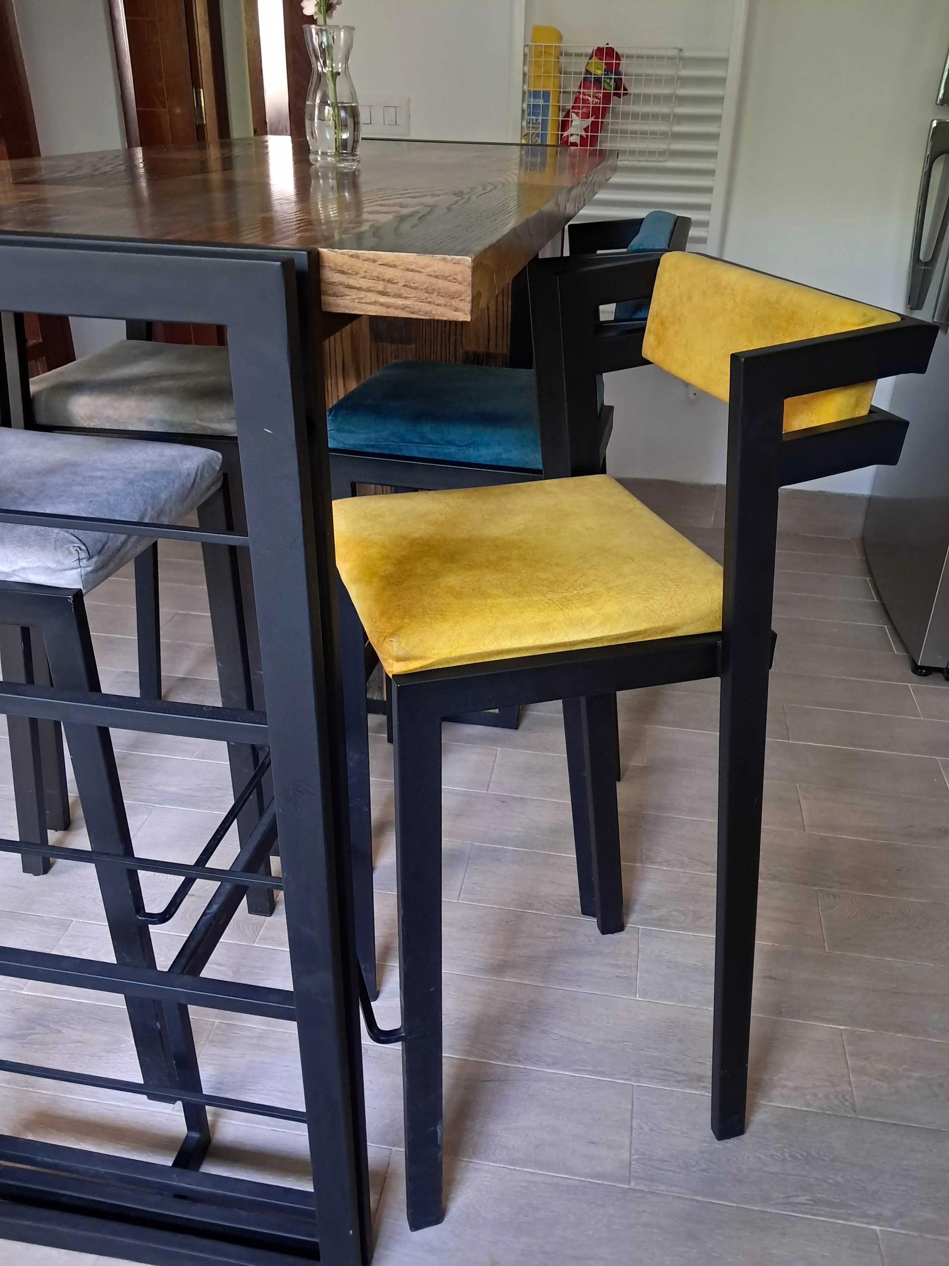  Table haute/ 4 chaises / Vincent Déco à Ariana - Photo 2