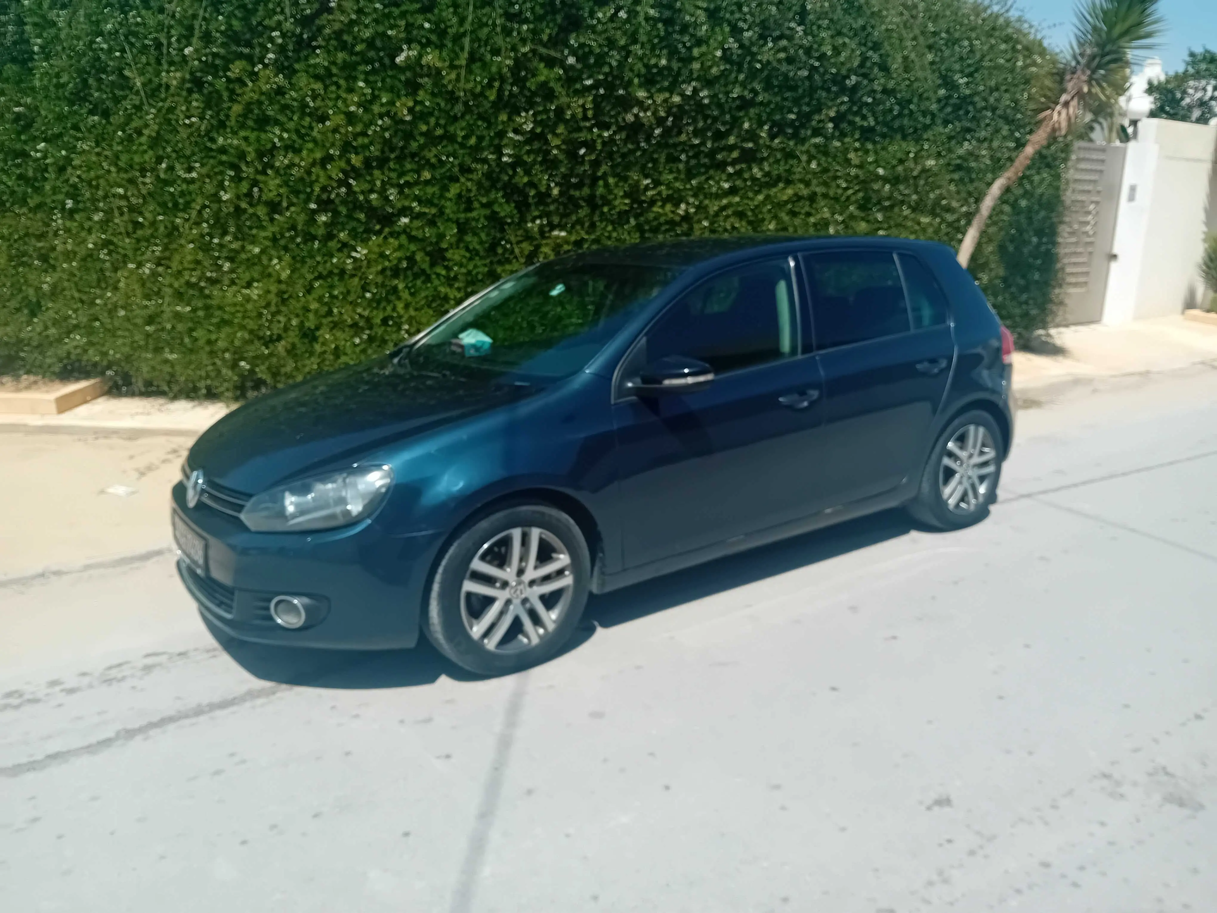  Golf 6 1.4 essence à Sfax - Photo 2