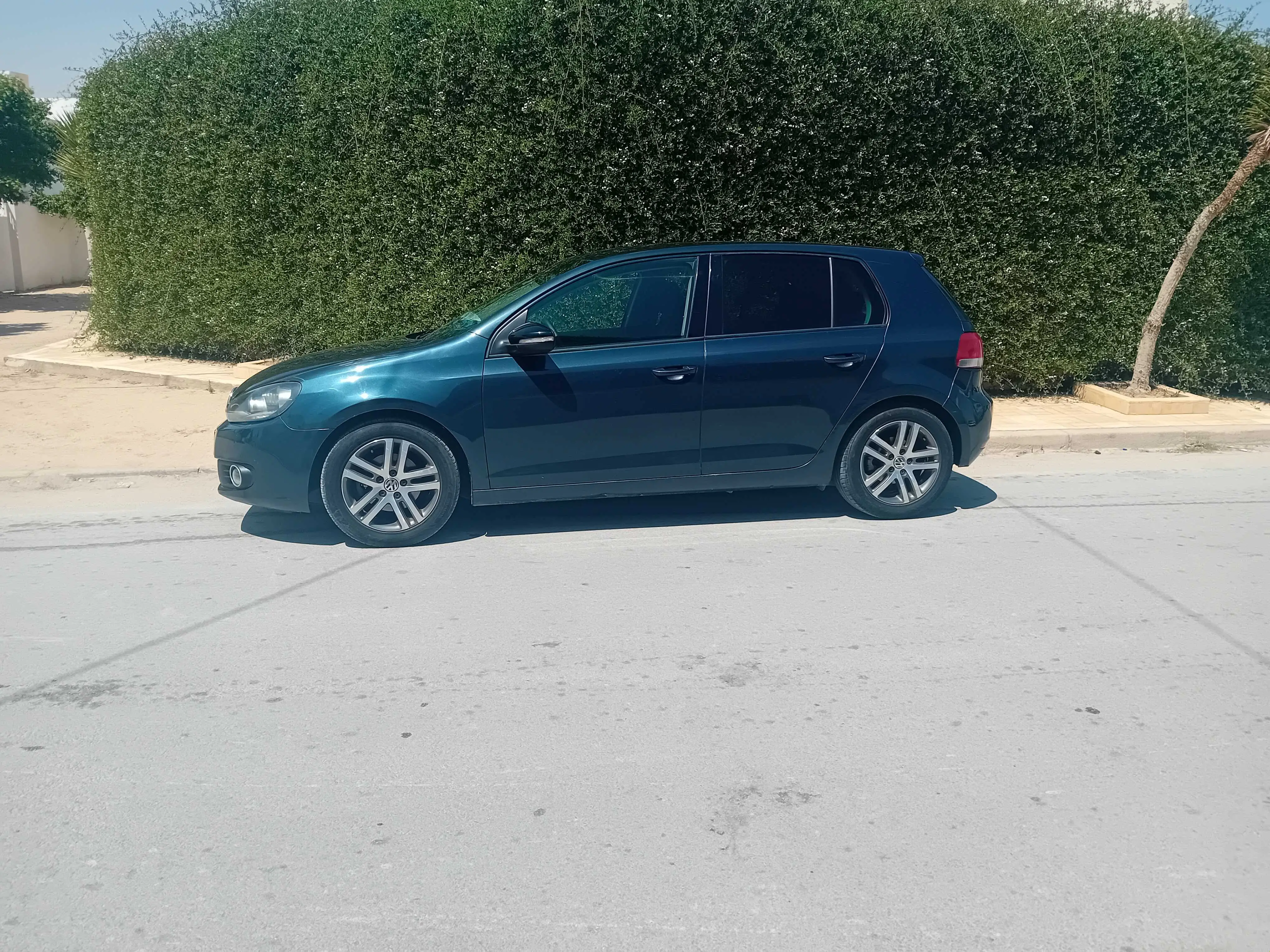  Golf 6 1.4 essence à Sfax - Photo 3