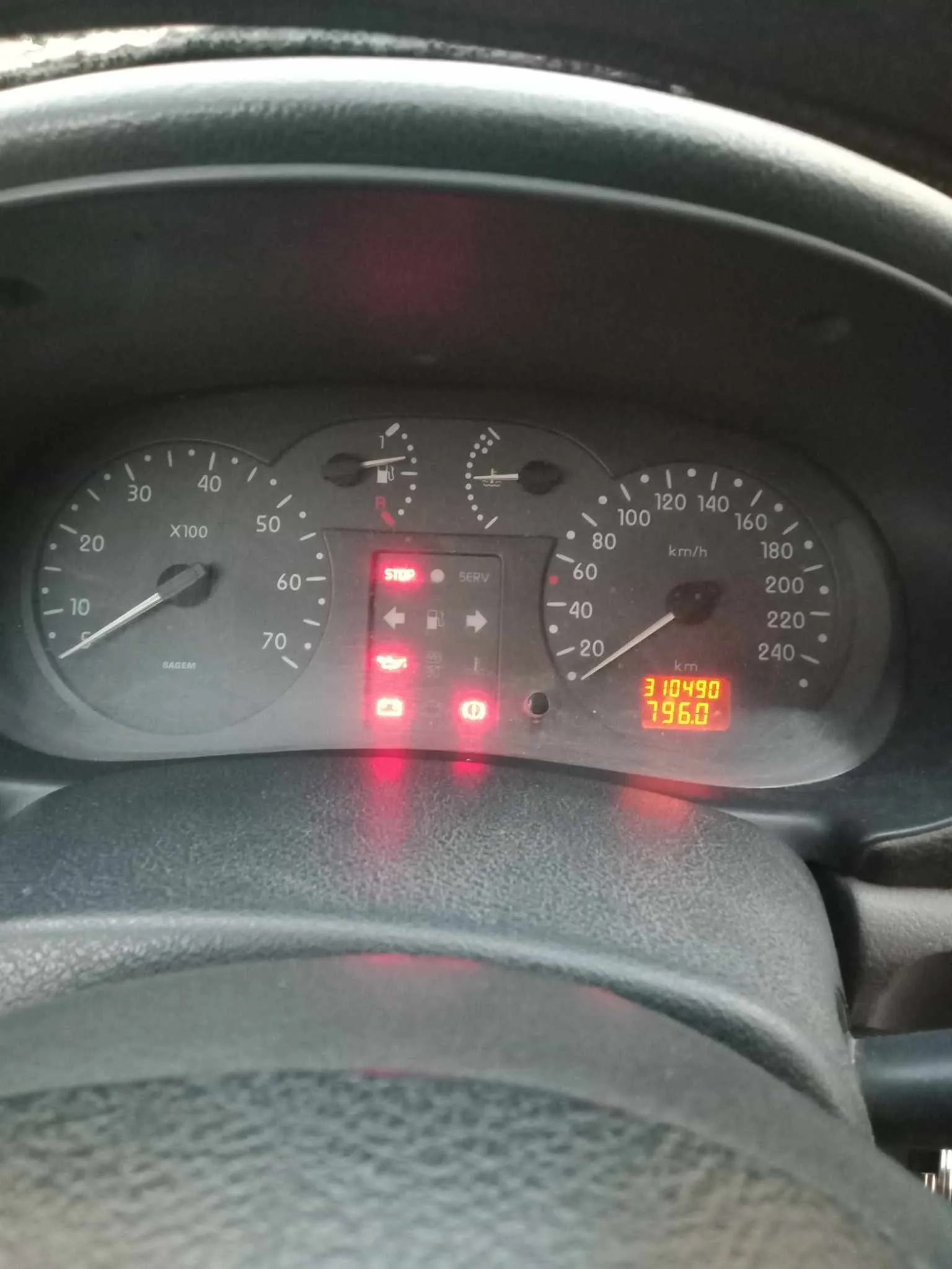  Renault Clio II à Tunis - Photo 3