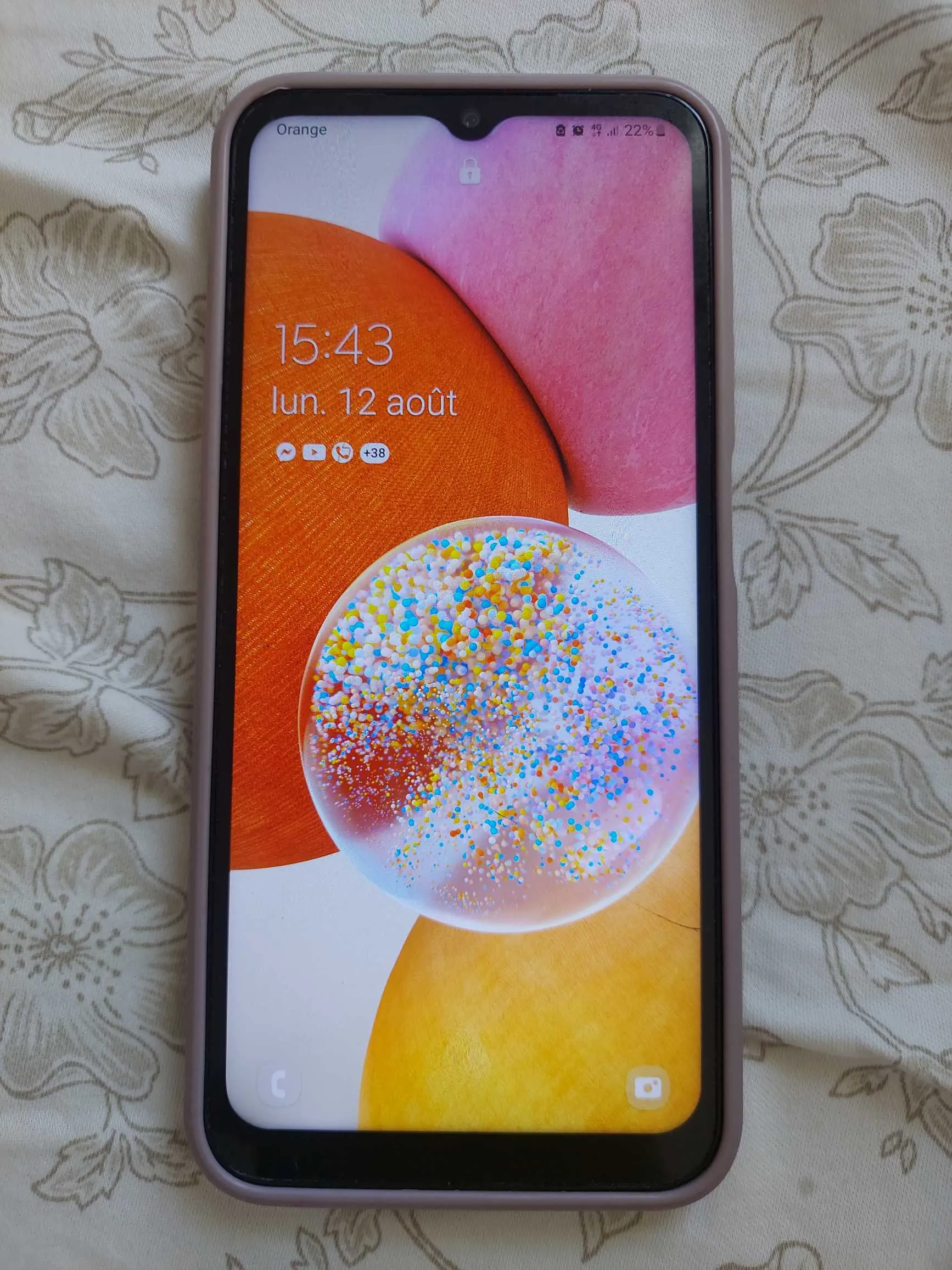  Vendre Oppo reno 12f très neuf sans touche à l' écran 