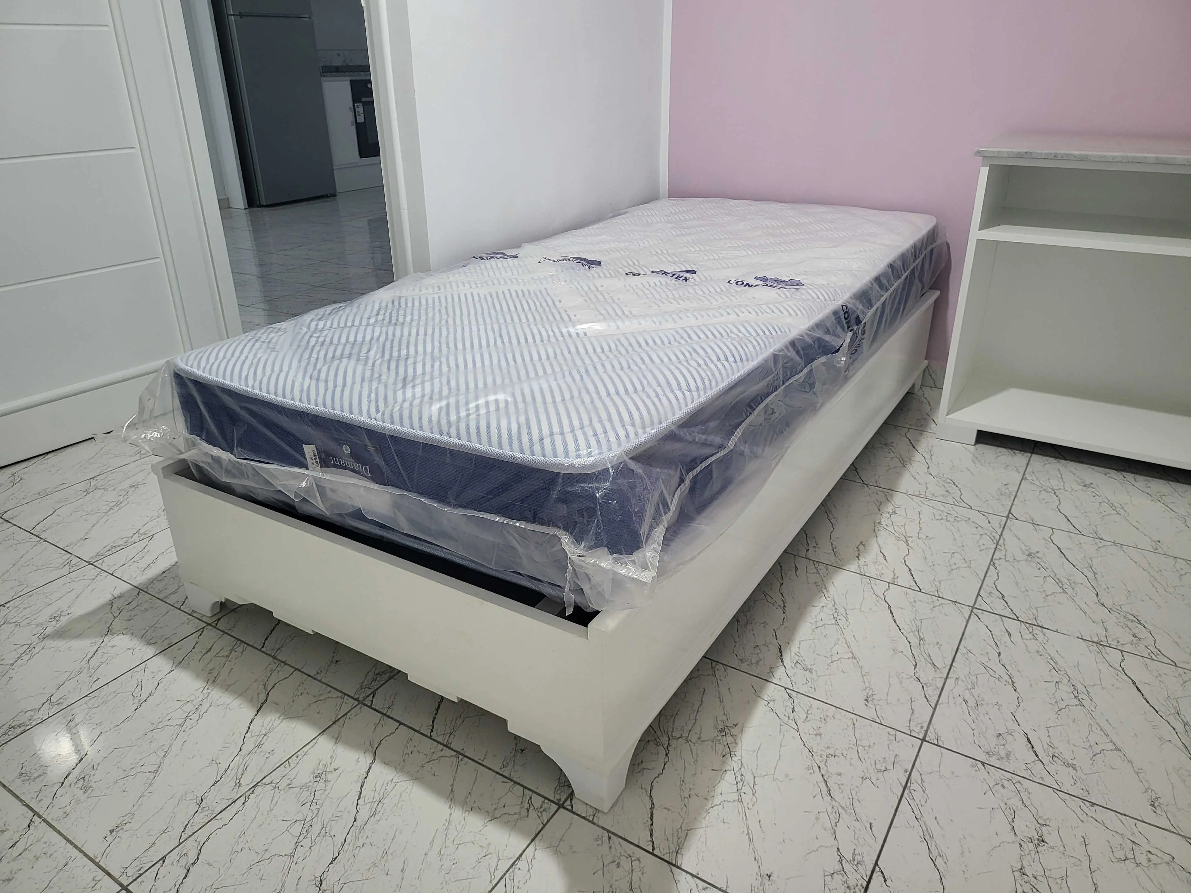  Lit 1 personne + matelas comfort 