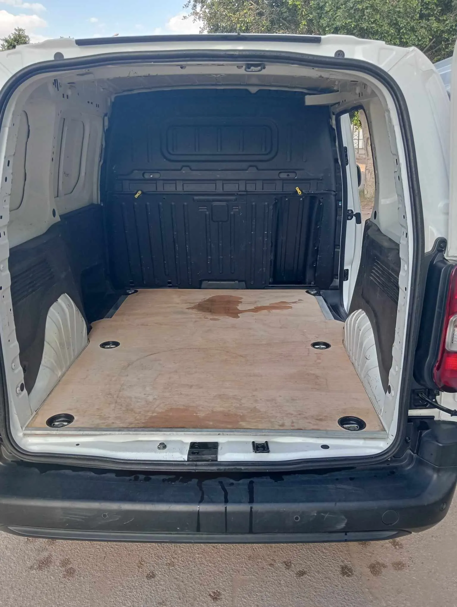  Citroën berlingo k9 3 places 1.6 à sousse - Photo 2