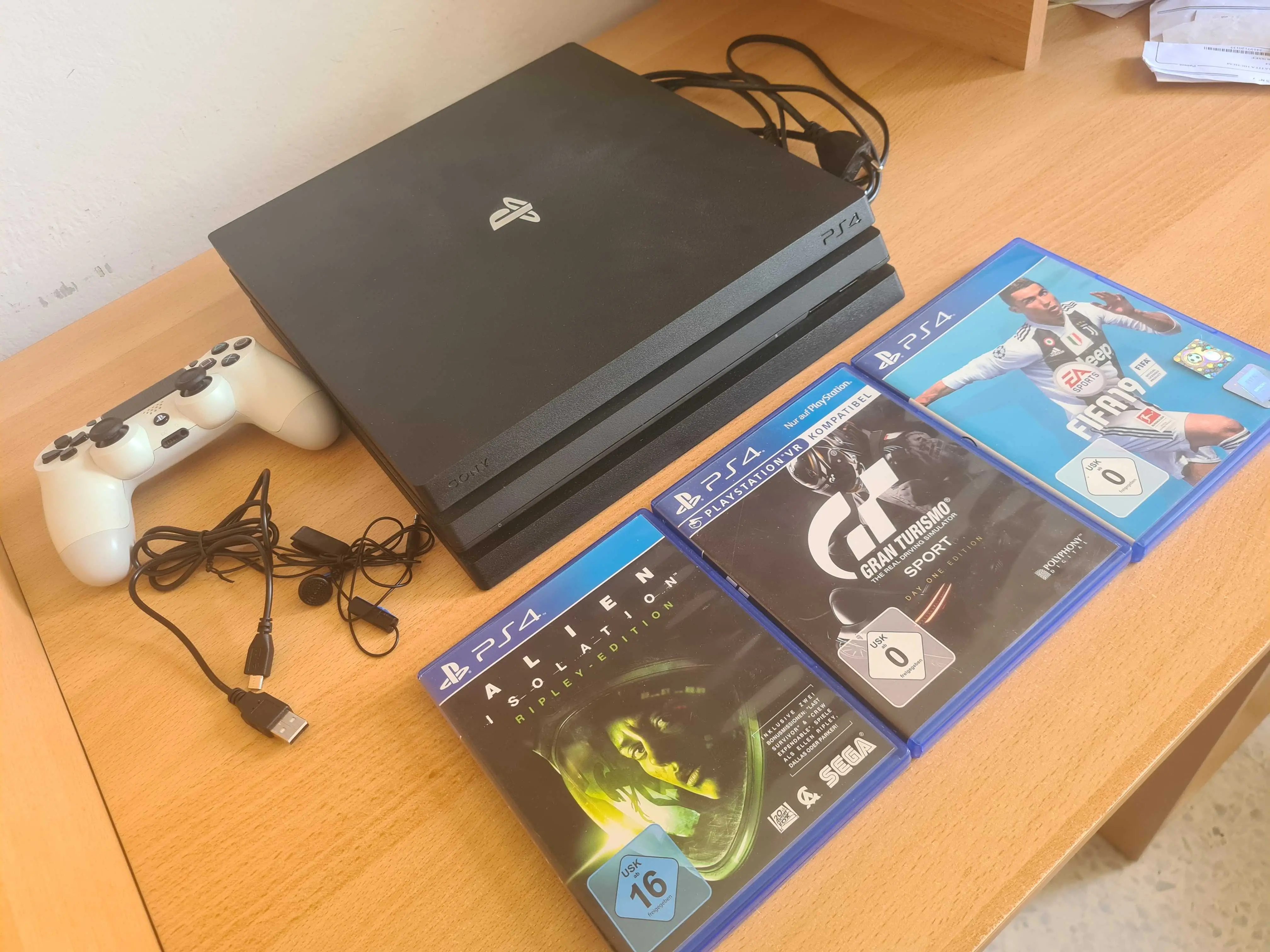  Ps4 pro ijdid à gabes - Photo 2