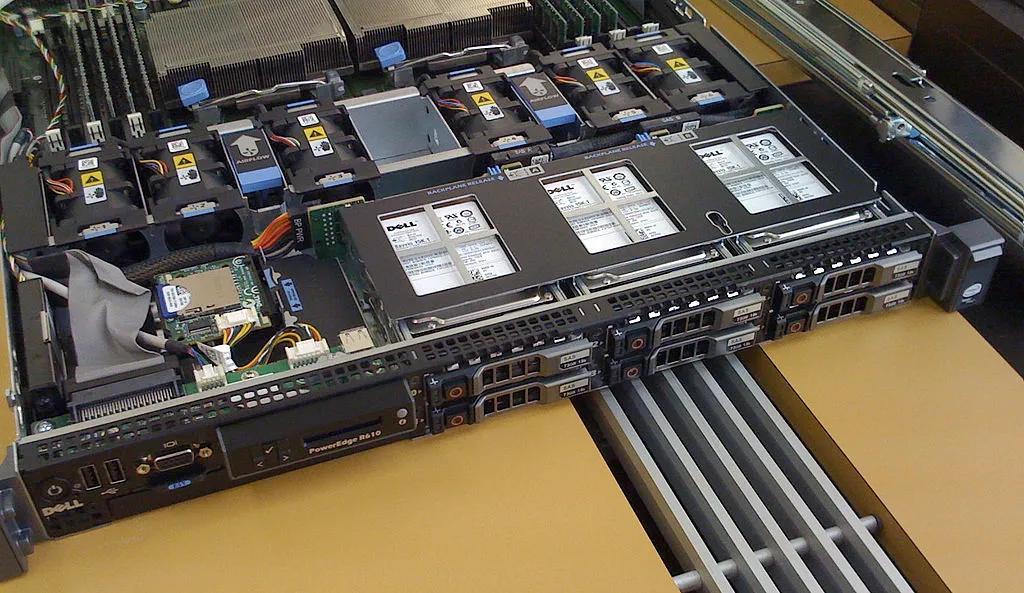  Serveur Rack presque neuf Dell à Tunis - Photo 2
