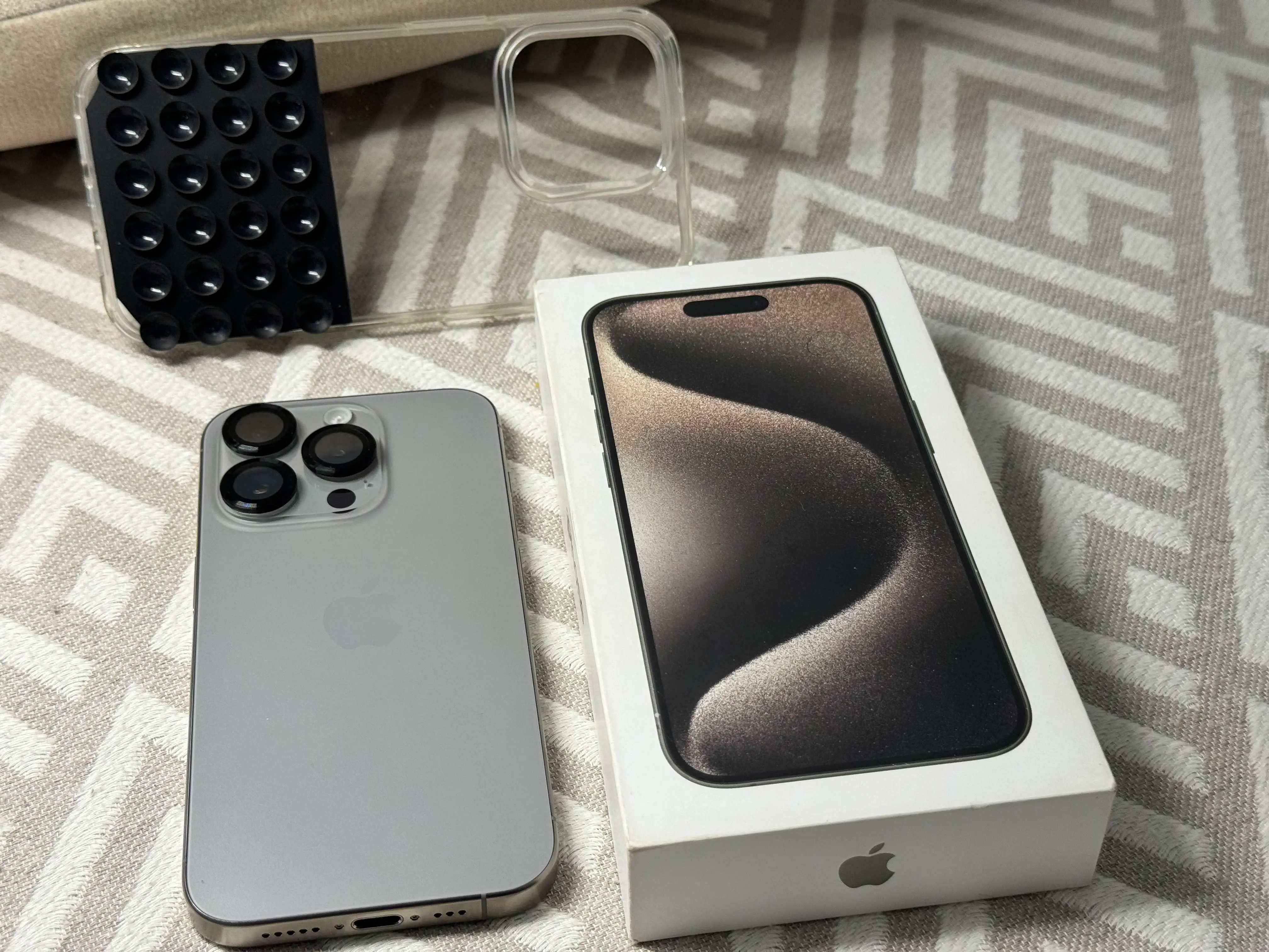  Iphone 15 pro etat intacte parfait ???? 128Gb 99% Batterie ???? valider sur Sajalni.Tn à Monastir - Photo 3