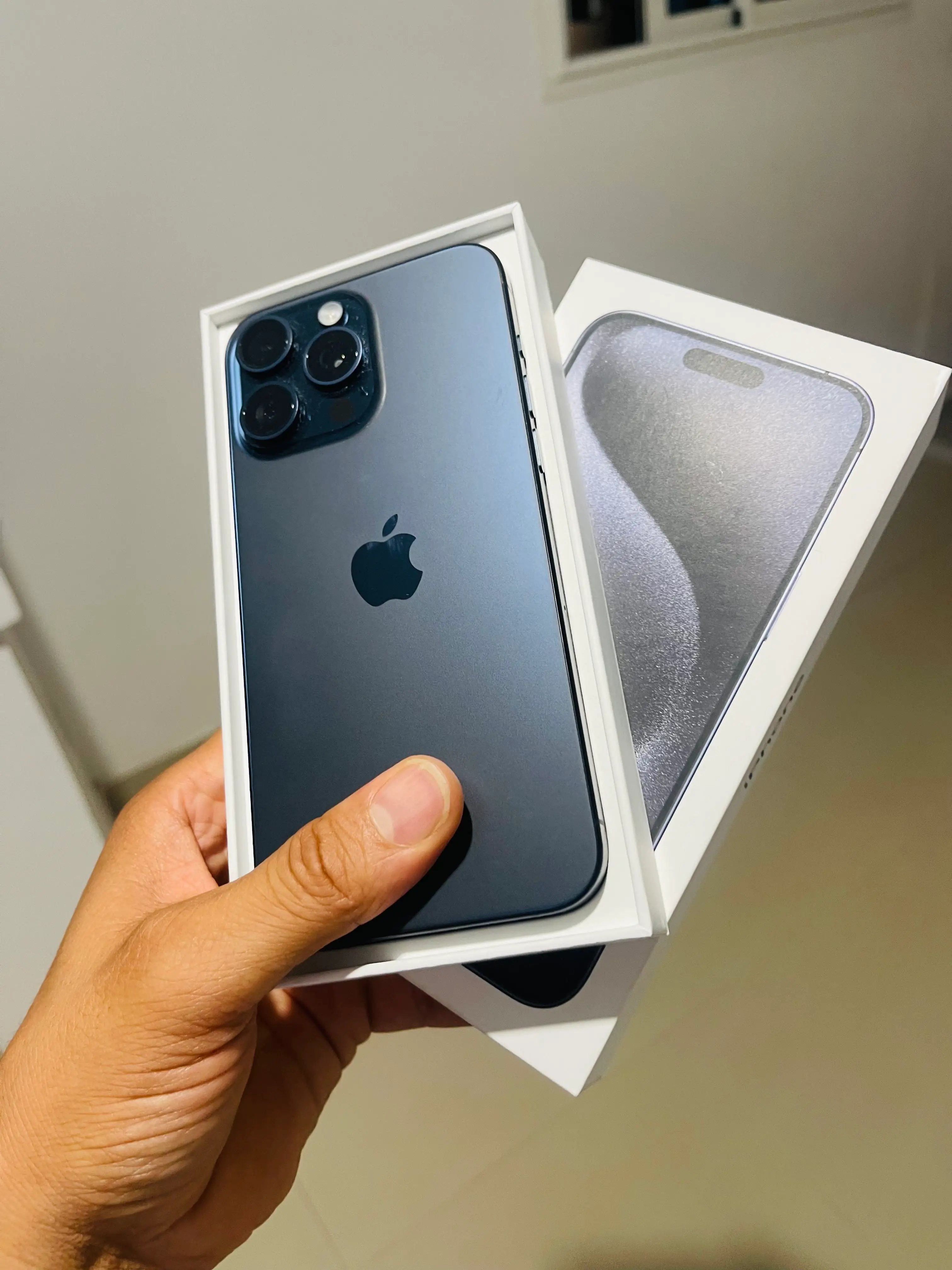  Iphone 15 pro max validé à Ariana - Photo 3