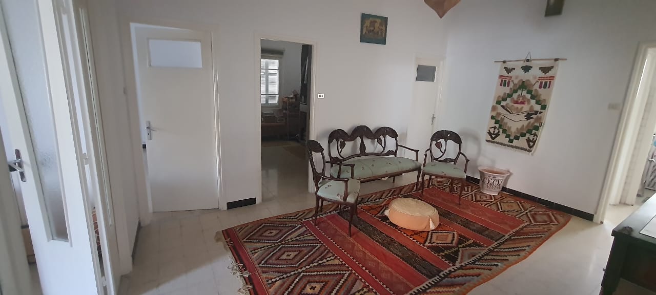    Villa pour investisseur à Tunis - Photo 1