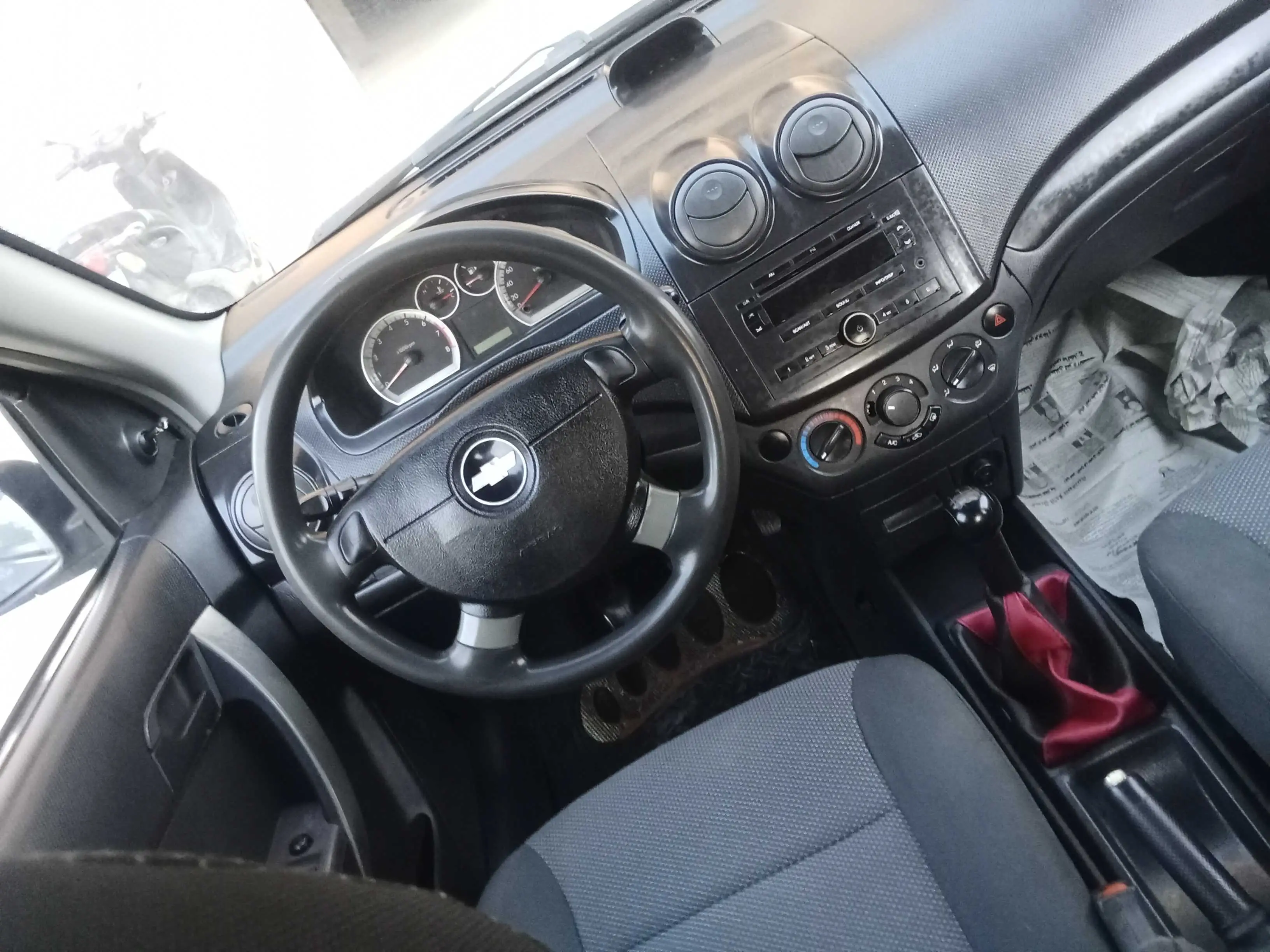  26024480 Chevrolet aveo tte option état neuf à Beja - Photo 2