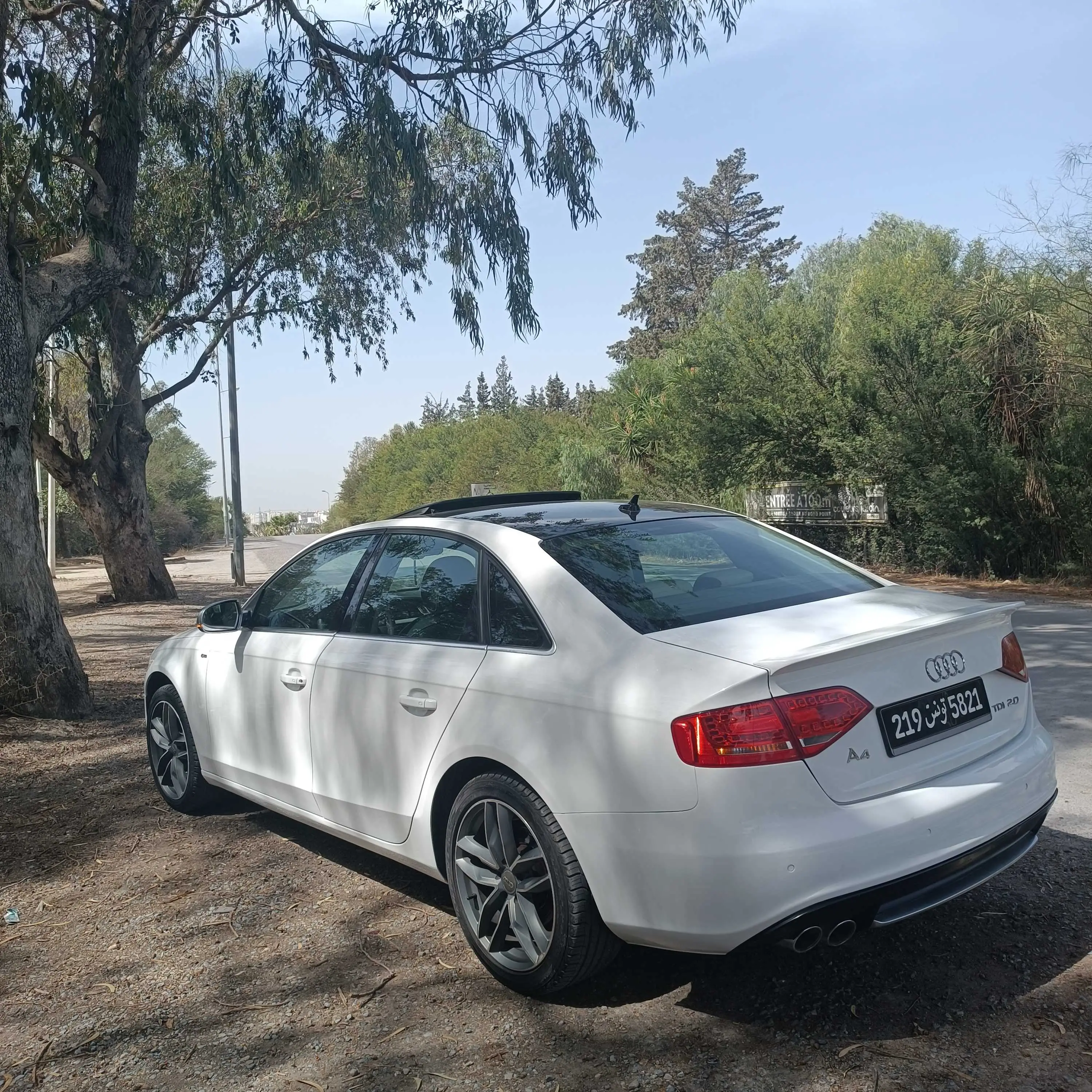  Audi a4 2.0 tdi à Tunis - Photo 3
