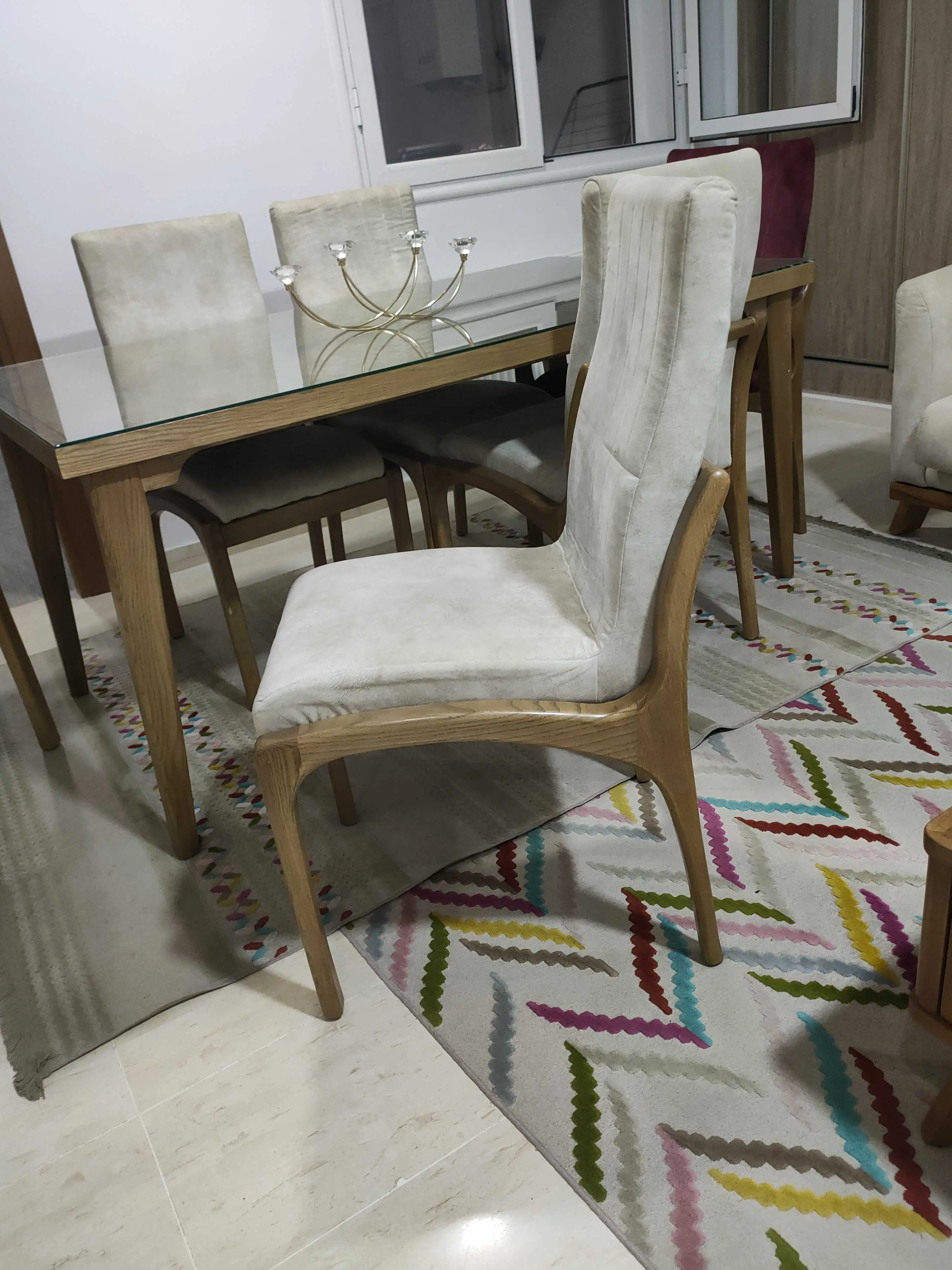  Table à manger avec 6 chaises et un buffet blenz en bon état à Tunis - Photo 2