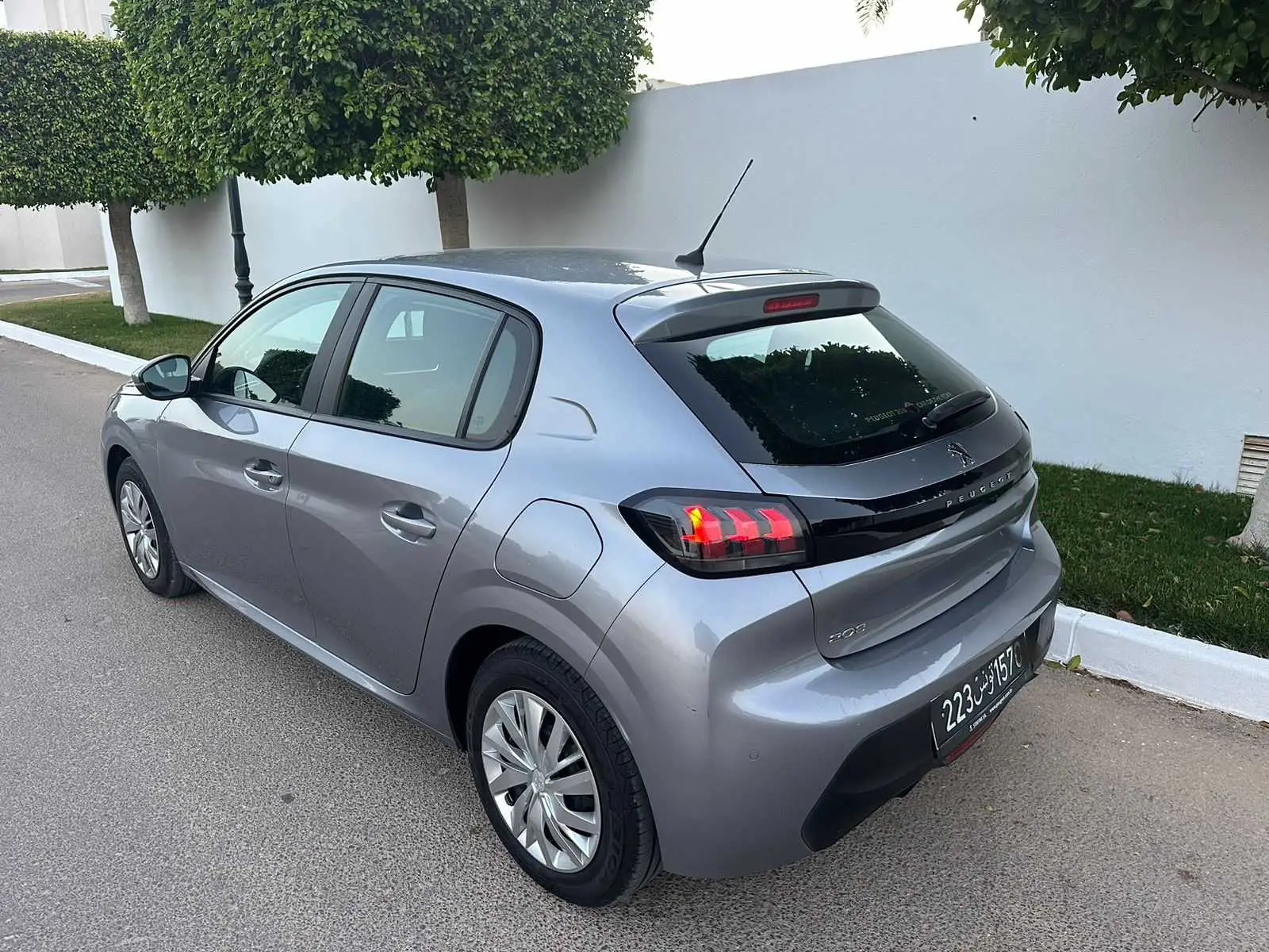  Peugeot 208 année 2021 à sousse - Photo 2