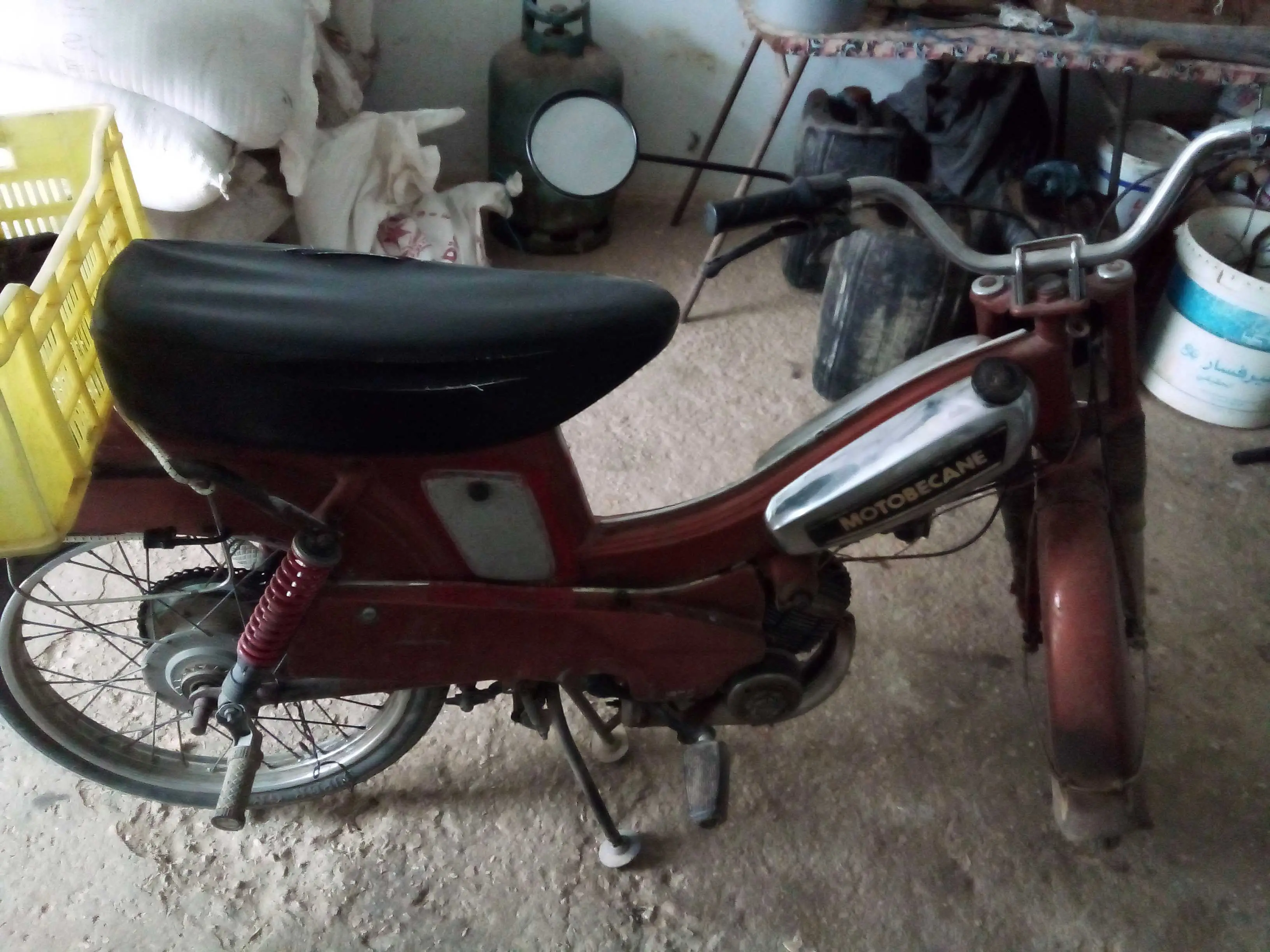  Motobecane rouge à Mahdia - Photo 2