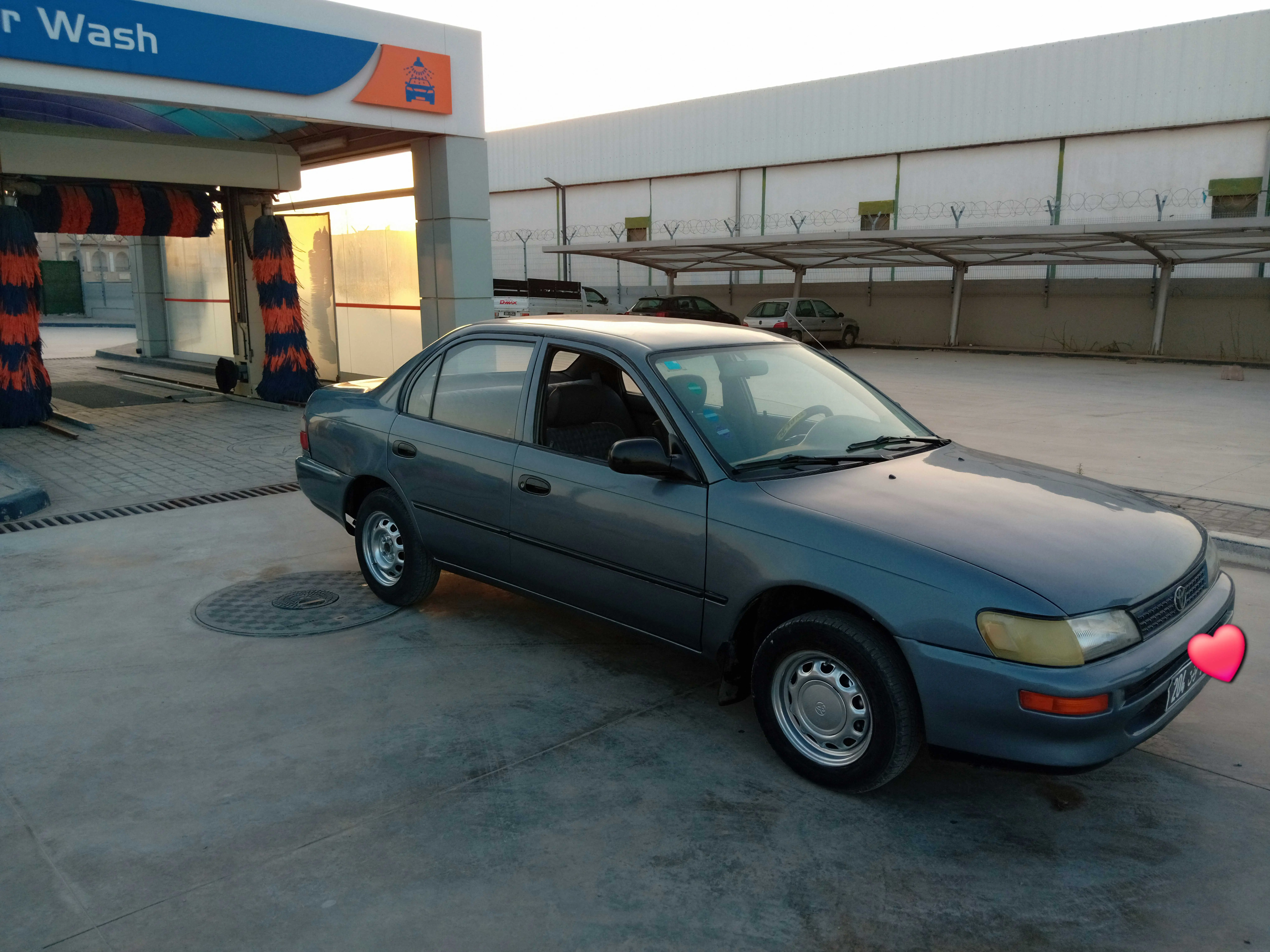  Toyota corolla nthifa barcha nm de tlf:96028174 à Tunis - Photo 3