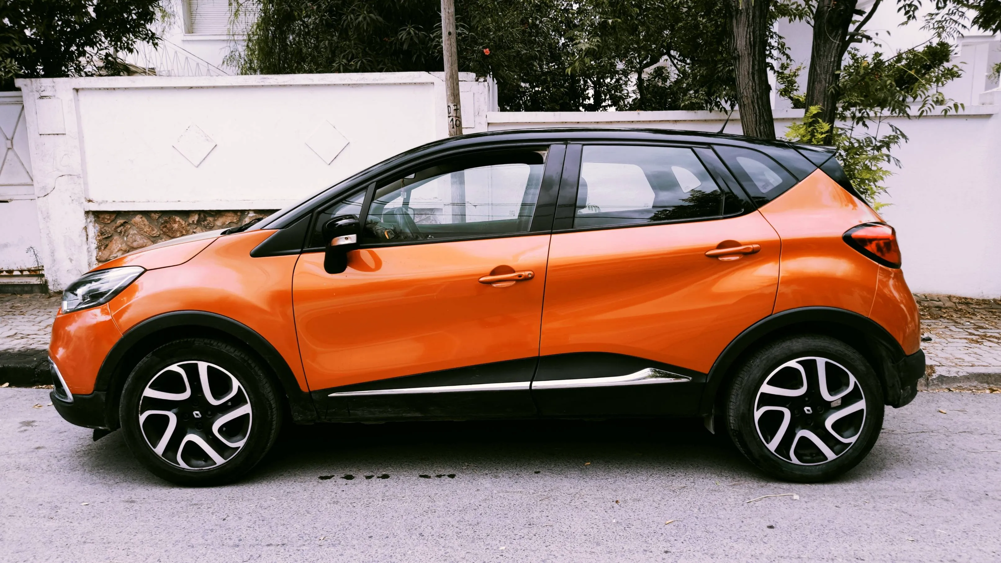  CHEVROLET SONIC PREMIÈRE MAIN EN ÉTAT NEUF 