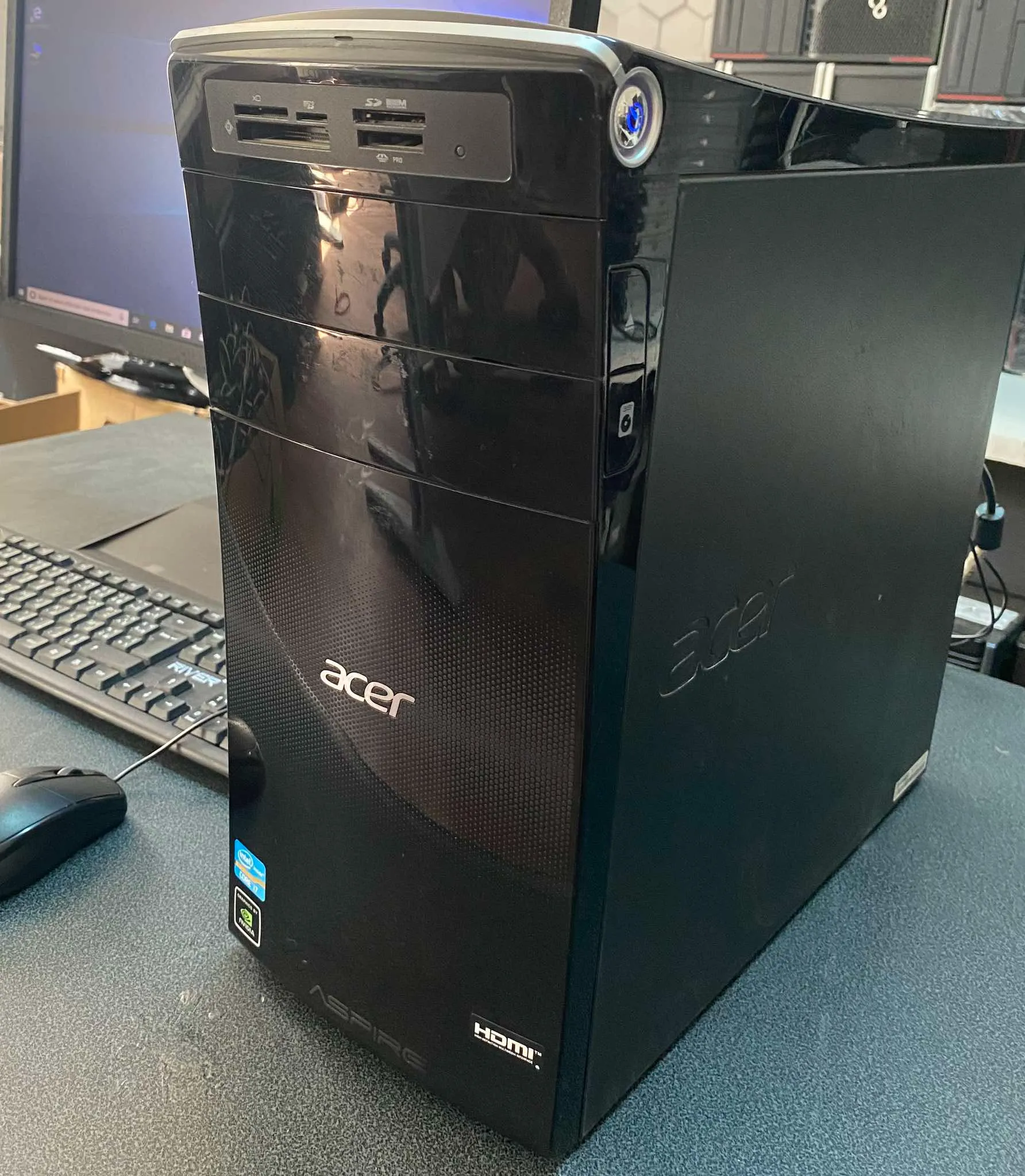  pc complet ou unité marque : Acer Garantie inclus contact : 21 263 601 à Tunis - Photo 2
