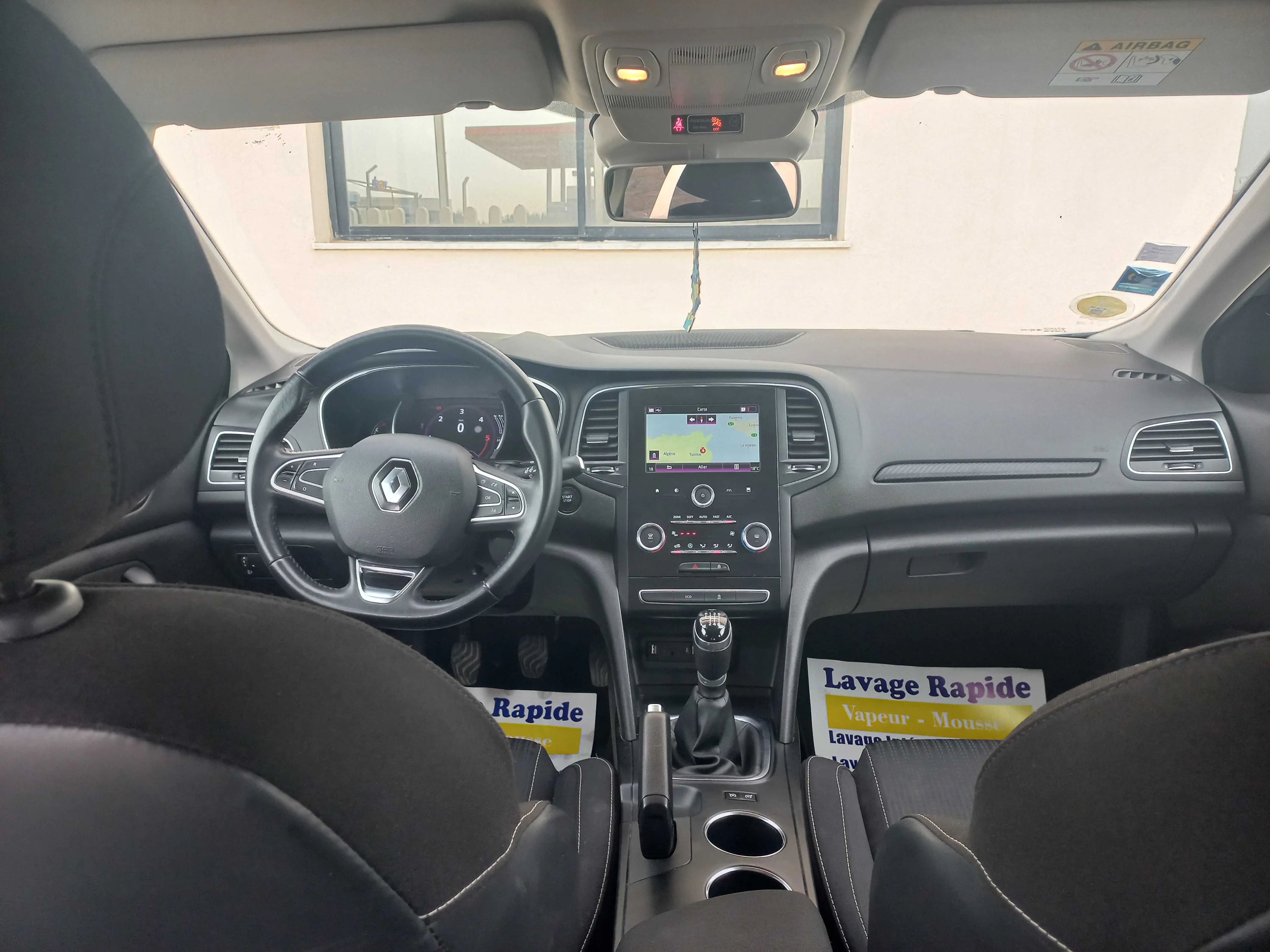  Megane 4 importé diesel seri 246 à Tunis - Photo 3