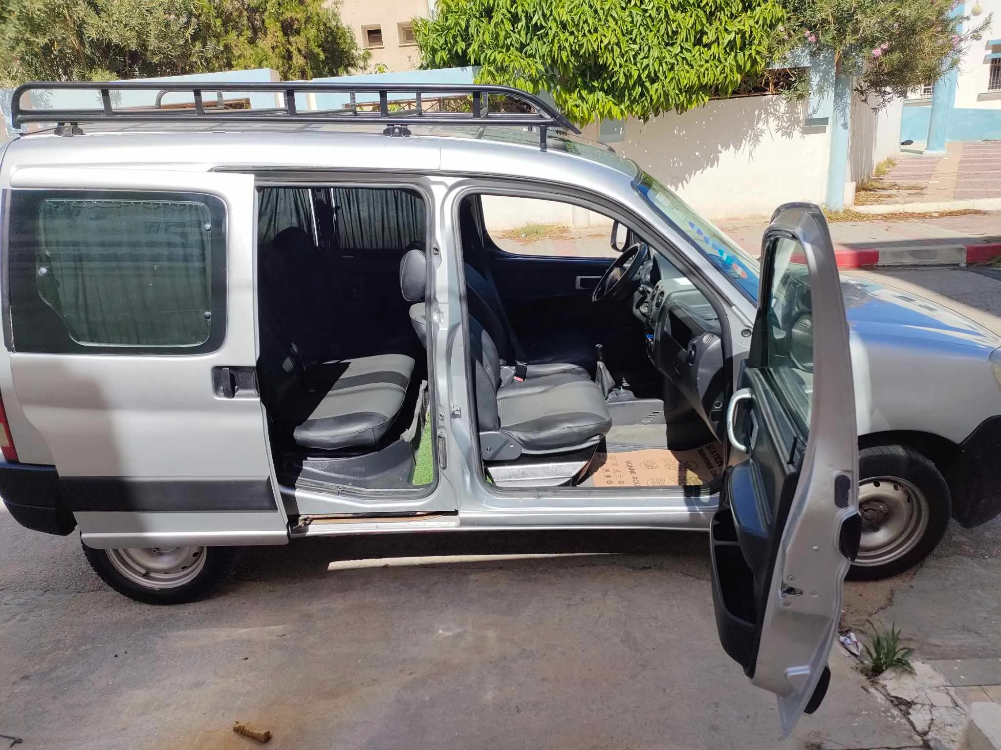  citroen berlingo 5 places à sousse - Photo 3