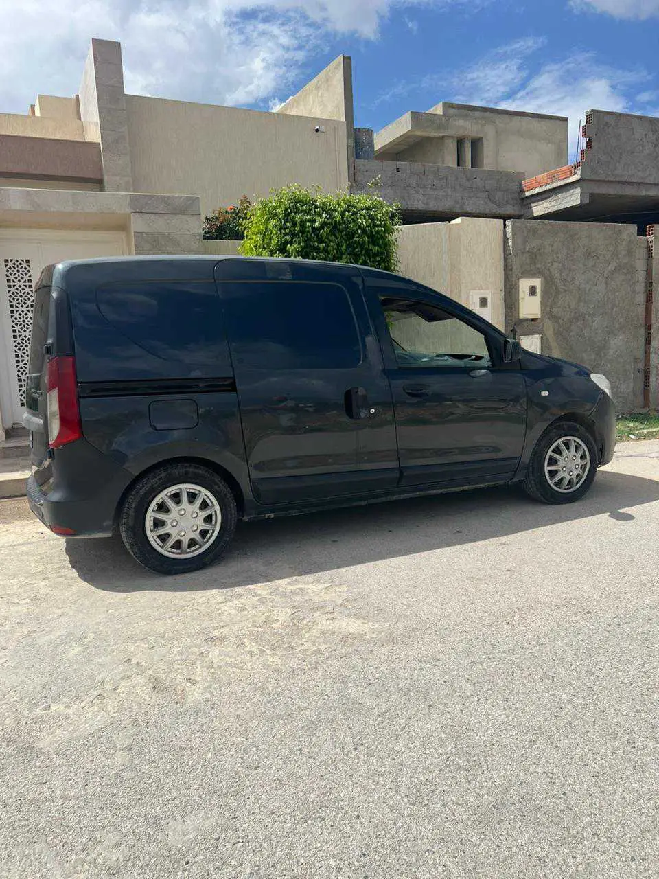  A vendre dasia dokker à Ben Arous - Photo 3